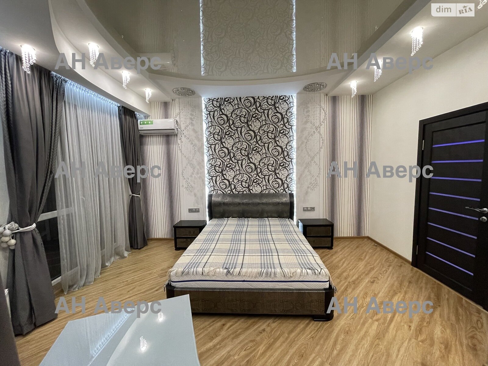 Продажа трехкомнатной квартиры в Харькове, на просп. Науки 9Д, район Павлово Поле фото 1 Продажа трехкомнатной квартиры в Харькове, на просп. Науки 9Д, район Павлово Поле фото 1