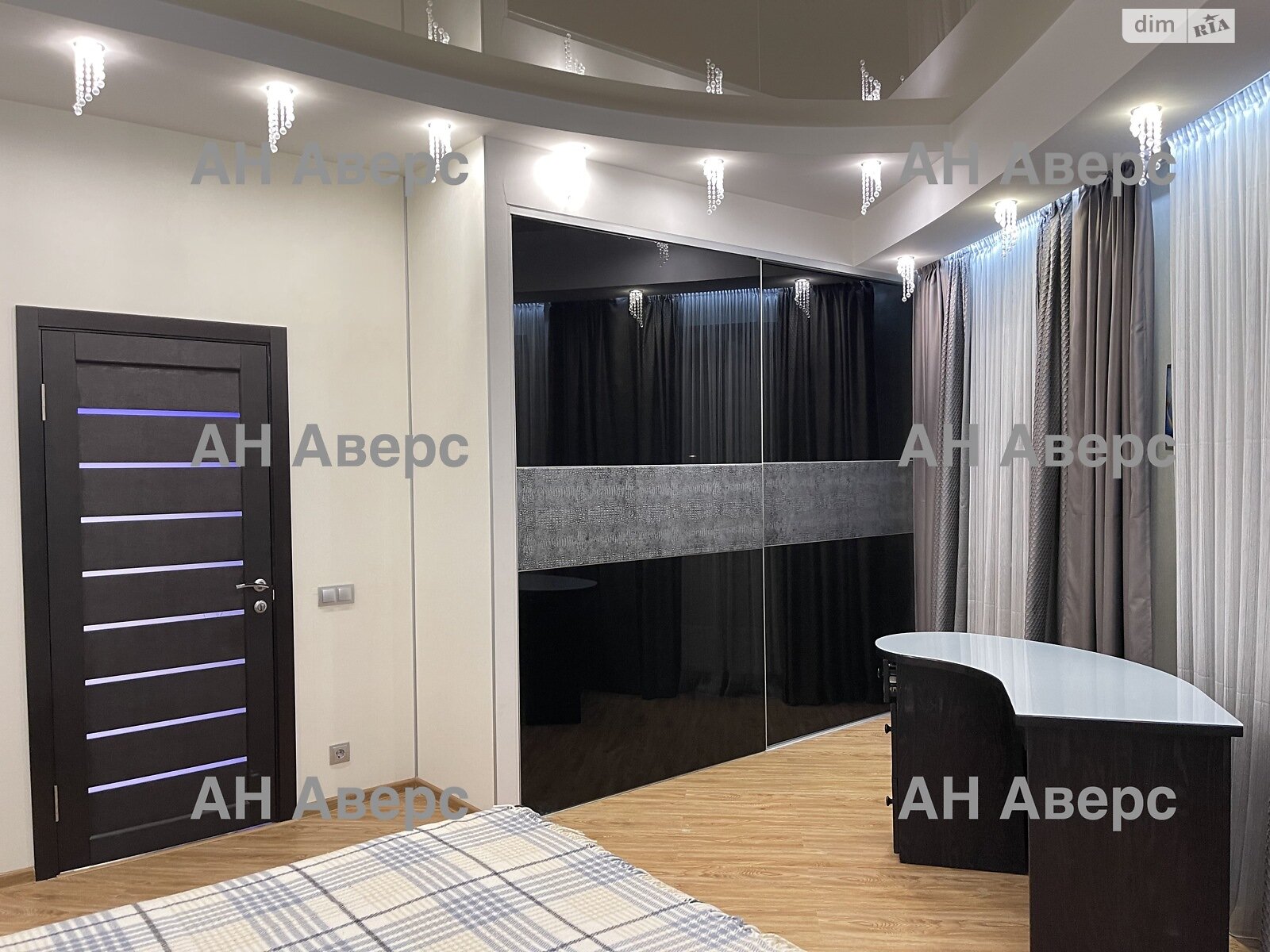 Продажа трехкомнатной квартиры в Харькове, на просп. Науки 9Д, район Павлово Поле фото 1 Продажа трехкомнатной квартиры в Харькове, на просп. Науки 9Д, район Павлово Поле фото 1