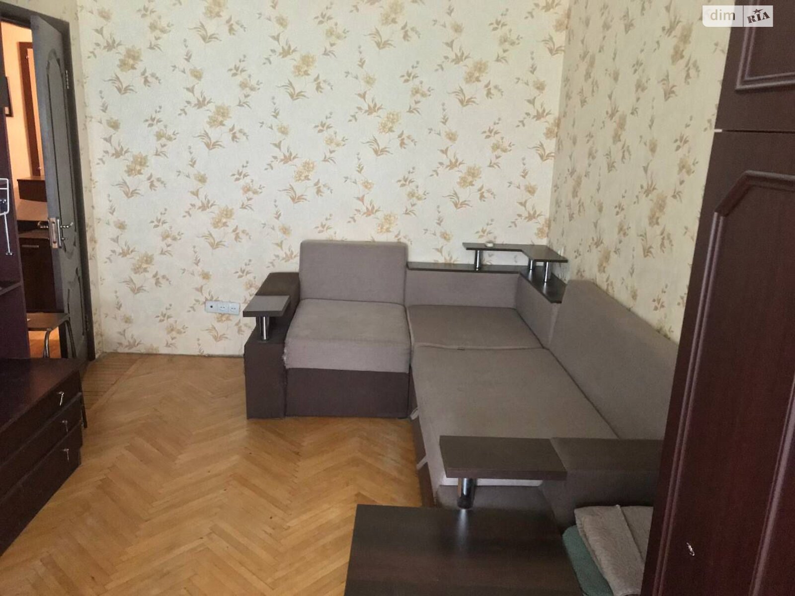 Продаж трикімнатної квартири в Харкові, на просп. Науки 61, район Павлове Поле фото 1 Продаж трикімнатної квартири в Харкові, на просп. Науки 61, район Павлове Поле фото 1