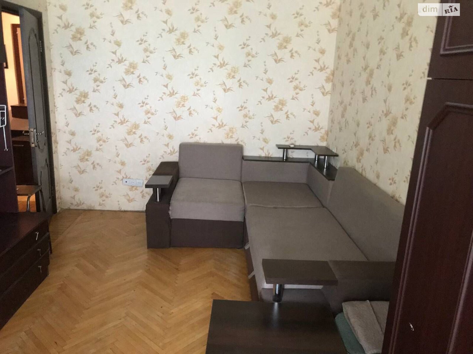 Продаж трикімнатної квартири в Харкові, на просп. Науки 61, район Павлове Поле фото 1 Продаж трикімнатної квартири в Харкові, на просп. Науки 61, район Павлове Поле фото 1