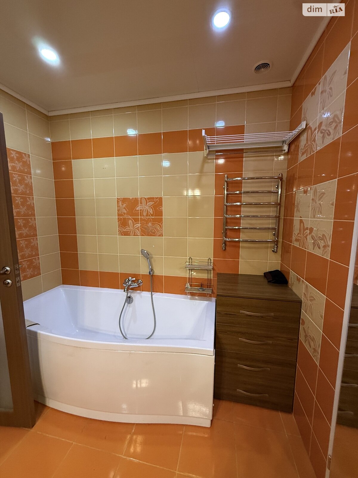 Продажа трехкомнатной квартиры в Харькове, на просп. Науки 77, район Павлово Поле фото 1 Продажа трехкомнатной квартиры в Харькове, на просп. Науки 77, район Павлово Поле фото 1