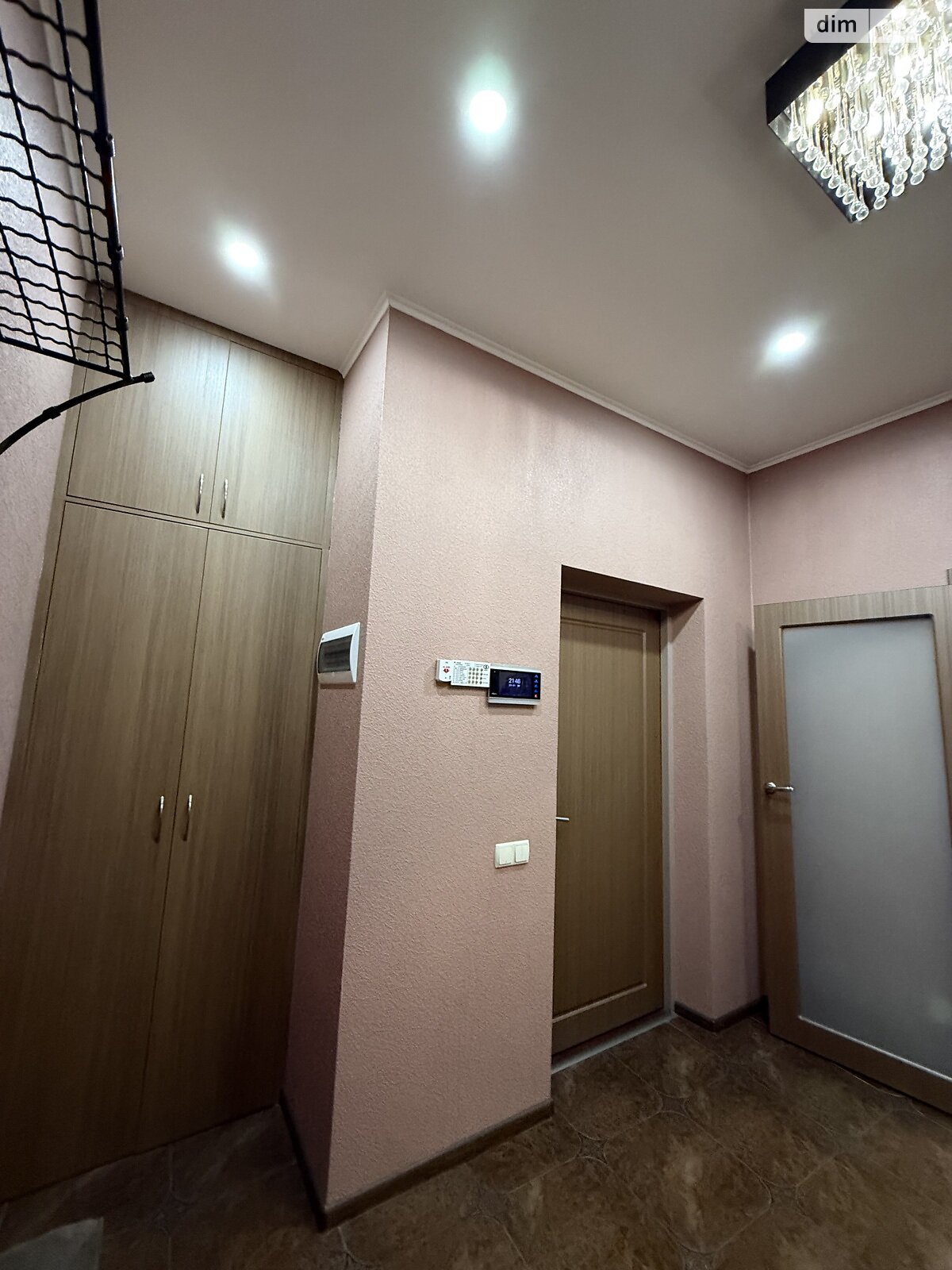 Продажа трехкомнатной квартиры в Харькове, на просп. Науки 77, район Павлово Поле фото 1 Продажа трехкомнатной квартиры в Харькове, на просп. Науки 77, район Павлово Поле фото 1