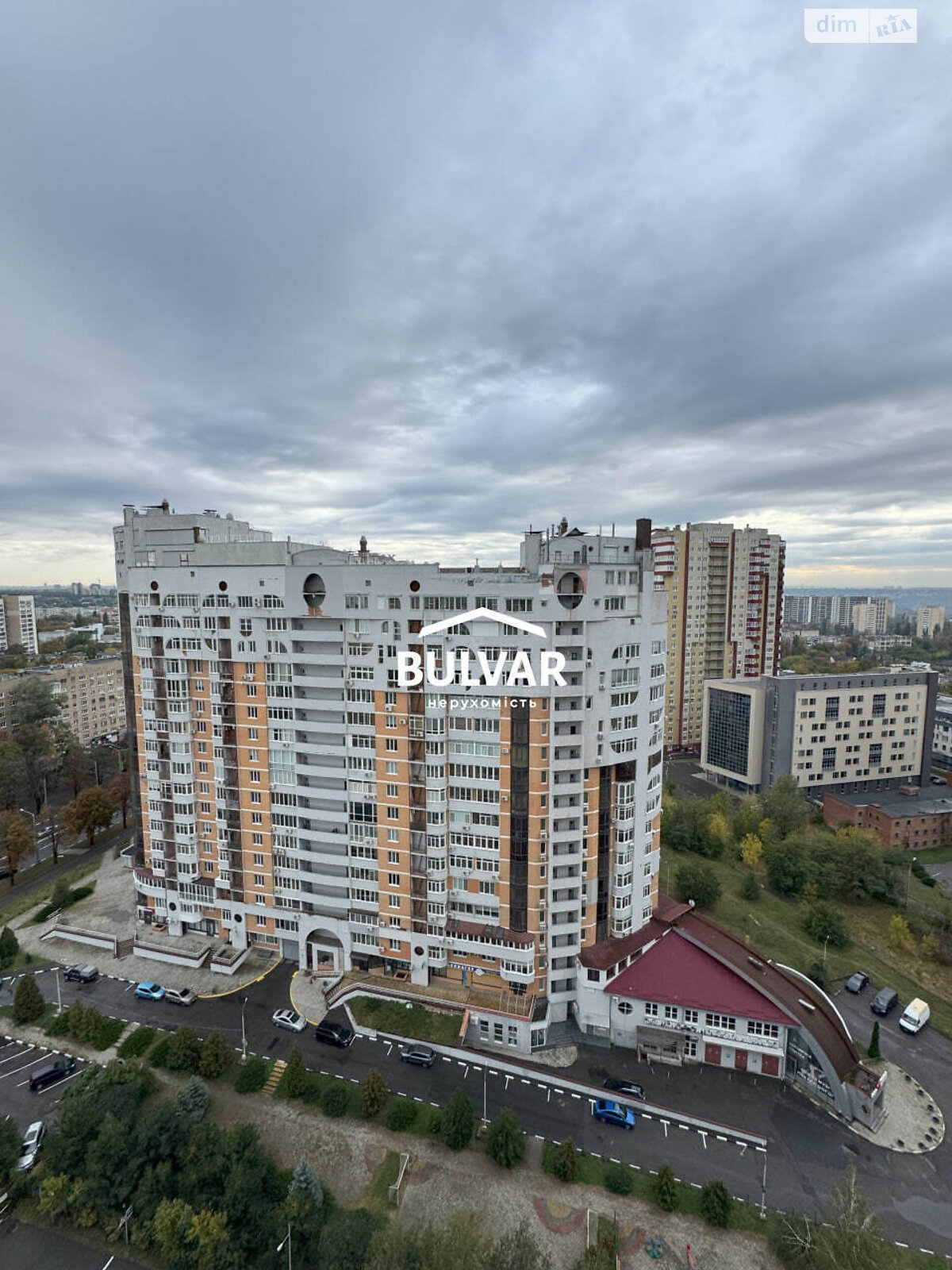 Продажа трехкомнатной квартиры в Харькове, на просп. Науки 45/3 корпус 2, район Павлово Поле фото 1 Продажа трехкомнатной квартиры в Харькове, на просп. Науки 45/3 корпус 2, район Павлово Поле фото 1