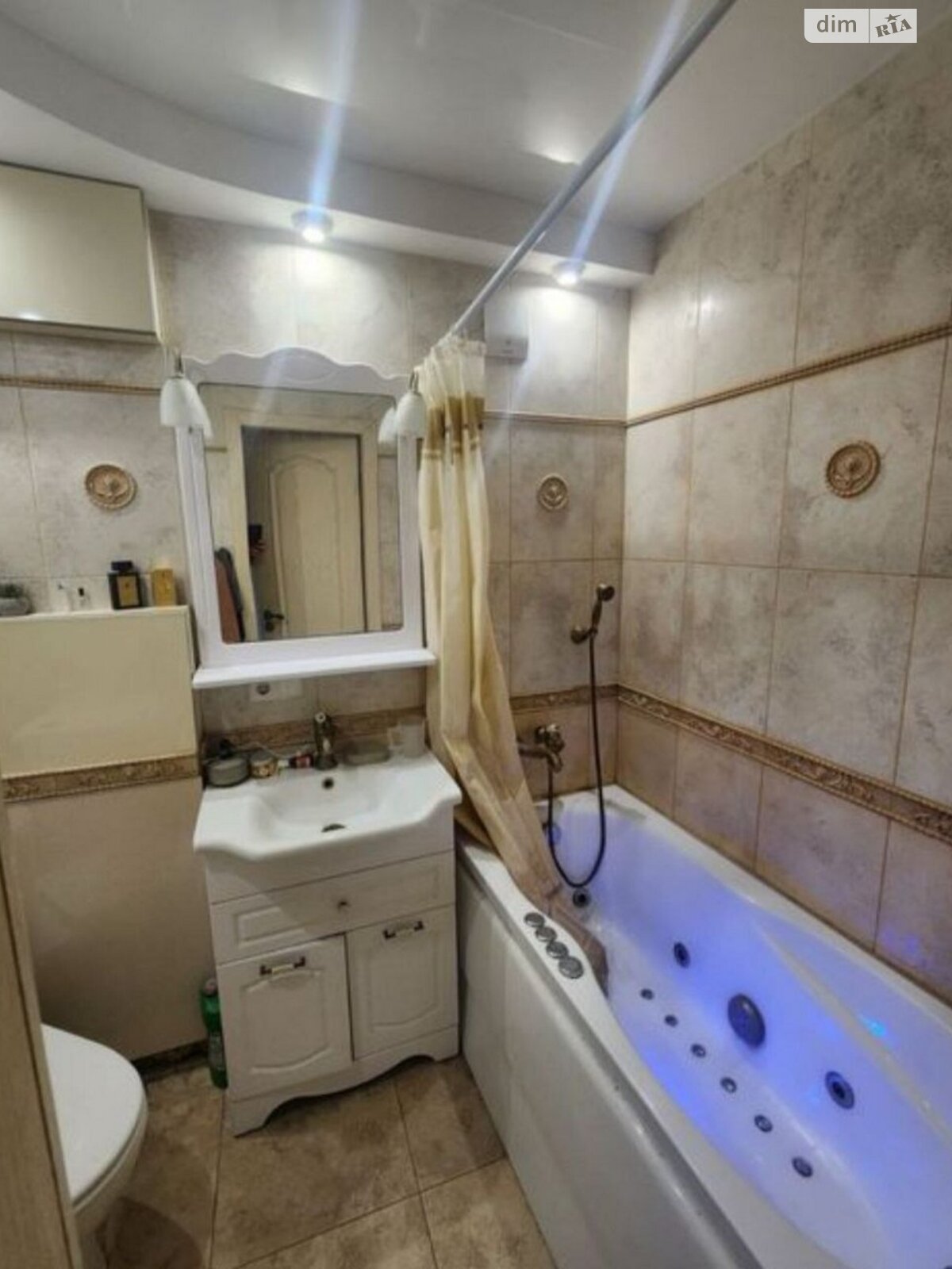 Продажа трехкомнатной квартиры в Харькове, на пер. Шекспира 7, район Павлово Поле фото 1 Продажа трехкомнатной квартиры в Харькове, на пер. Шекспира 7, район Павлово Поле фото 1