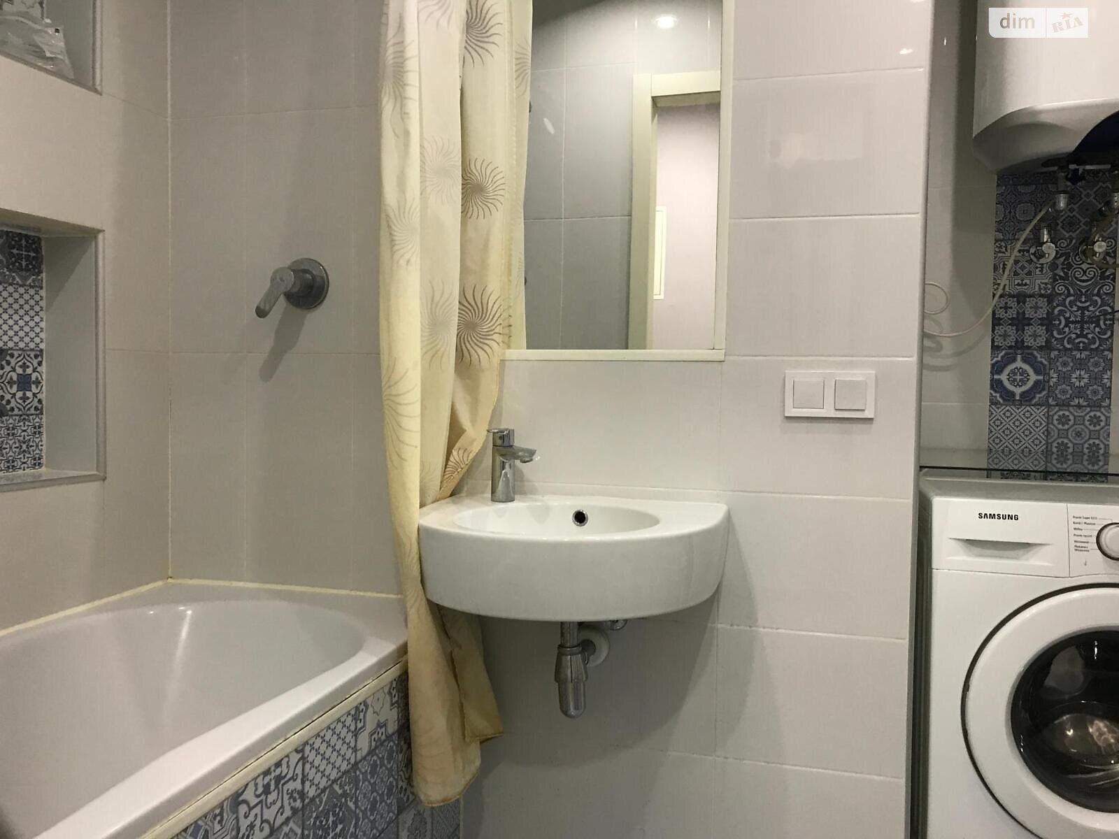 Продажа трехкомнатной квартиры в Харькове, на ул. Защитников Неба 52, район Павлово Поле фото 1 Продажа трехкомнатной квартиры в Харькове, на ул. Защитников Неба 52, район Павлово Поле фото 1
