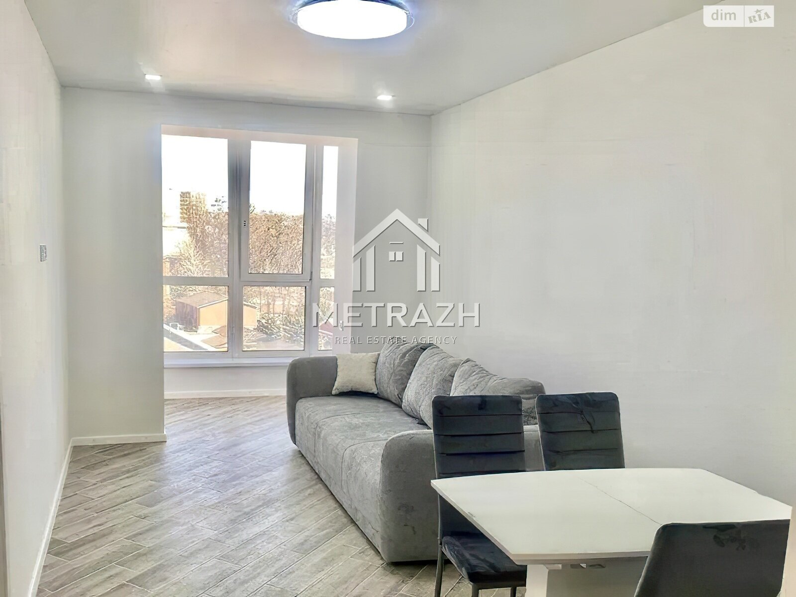 Продаж трикімнатної квартири в Харкові, на вул. Клочківська 93, район Піски фото 1 Продаж трикімнатної квартири в Харкові, на вул. Клочківська 93, район Піски фото 1