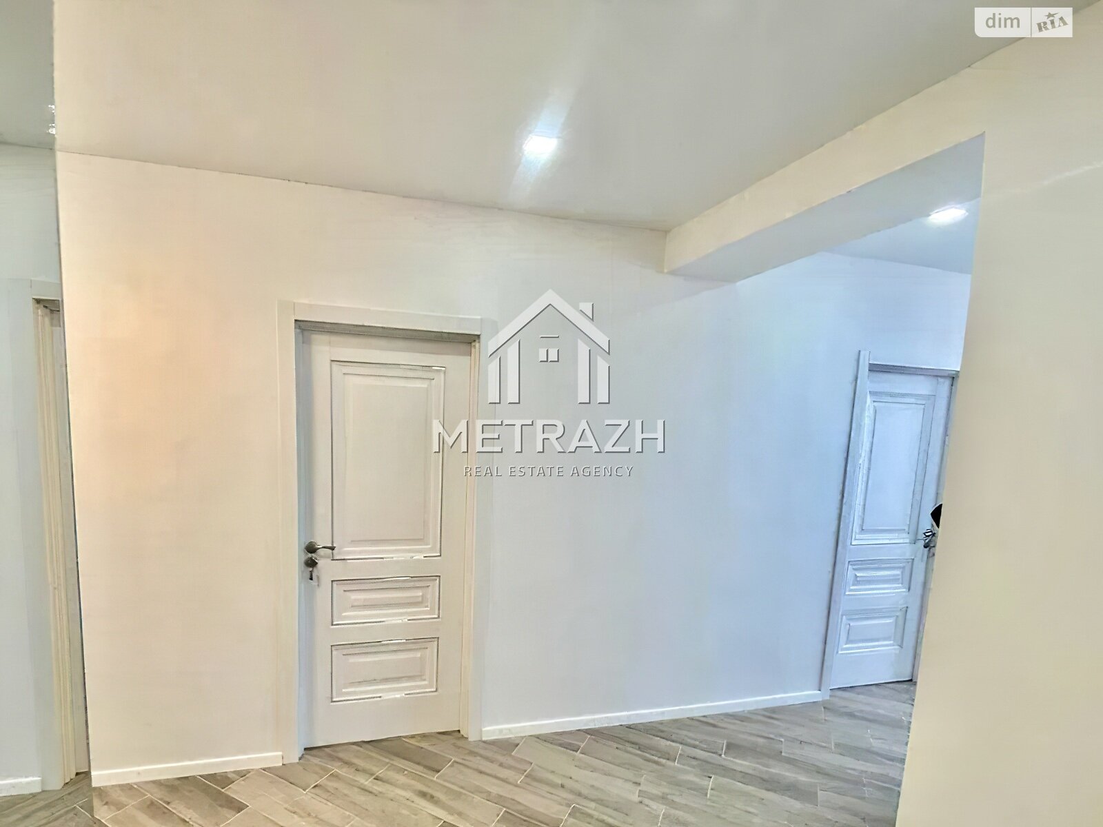 Продаж трикімнатної квартири в Харкові, на вул. Клочківська 93, район Піски фото 1 Продаж трикімнатної квартири в Харкові, на вул. Клочківська 93, район Піски фото 1