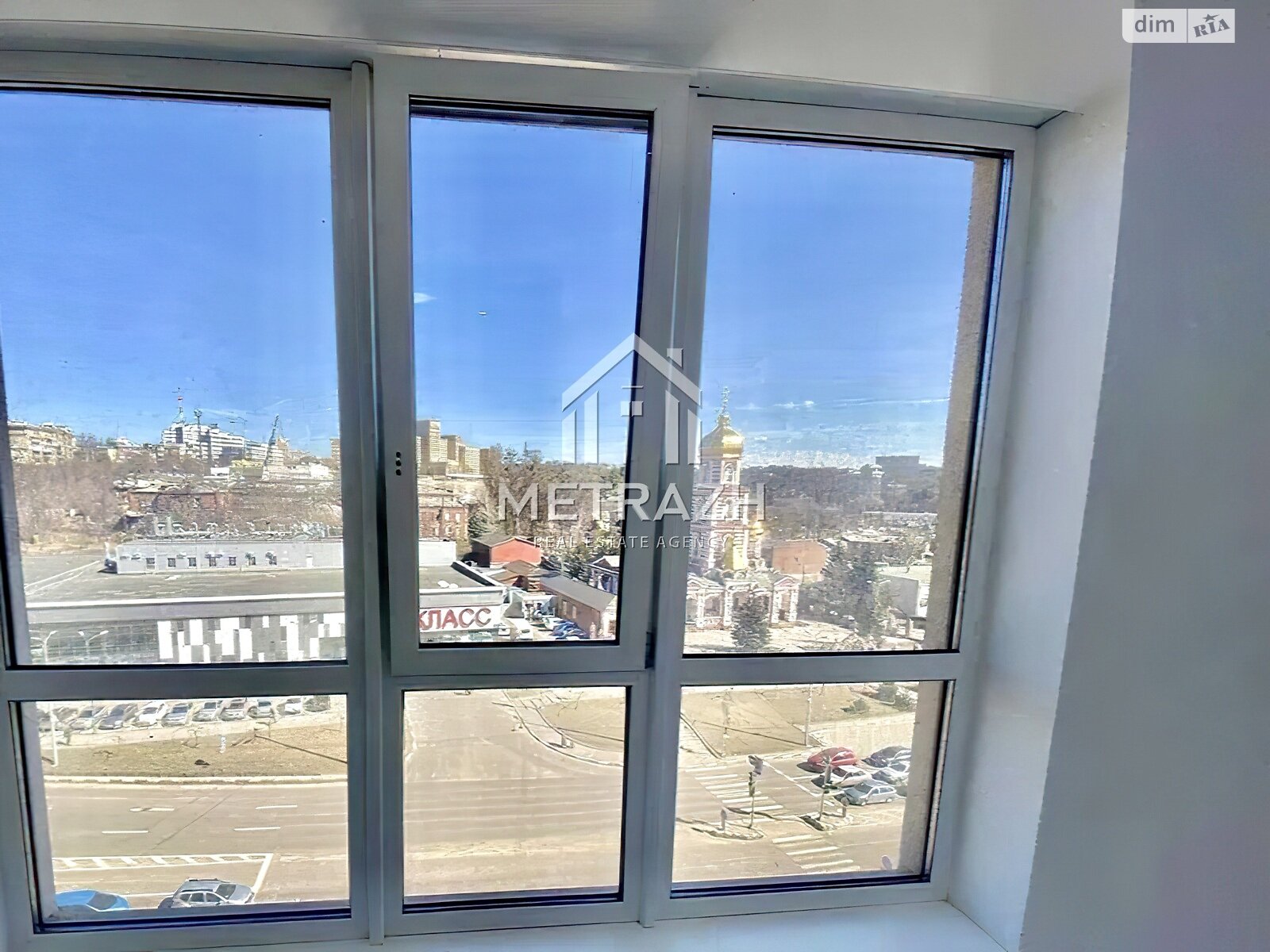 Продаж трикімнатної квартири в Харкові, на вул. Клочківська 93, район Піски фото 1 Продаж трикімнатної квартири в Харкові, на вул. Клочківська 93, район Піски фото 1