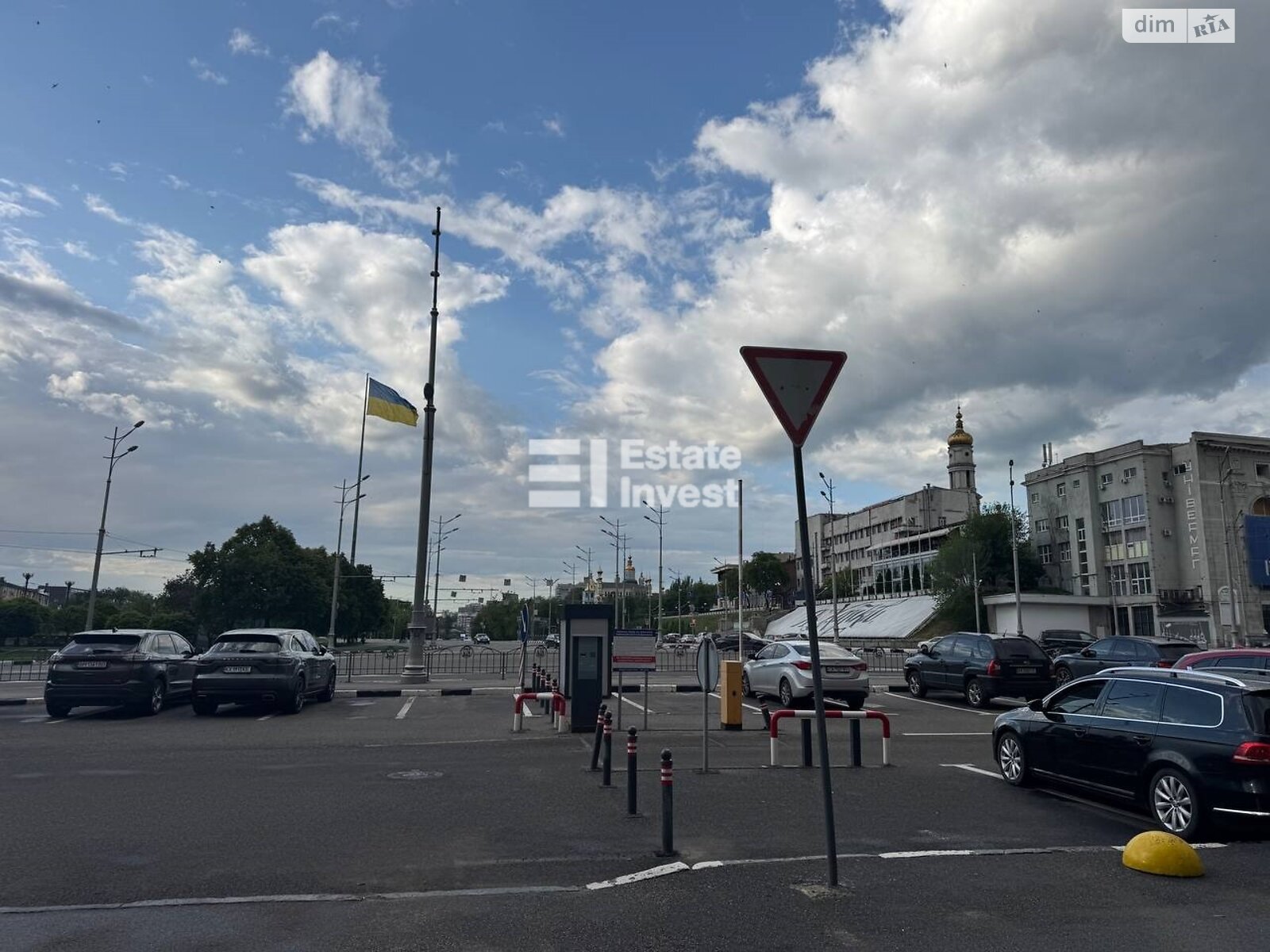 Продажа двухкомнатной квартиры в Харькове, на майд. Павловский 2, район Подол фото 1 Продажа двухкомнатной квартиры в Харькове, на майд. Павловский 2, район Подол фото 1