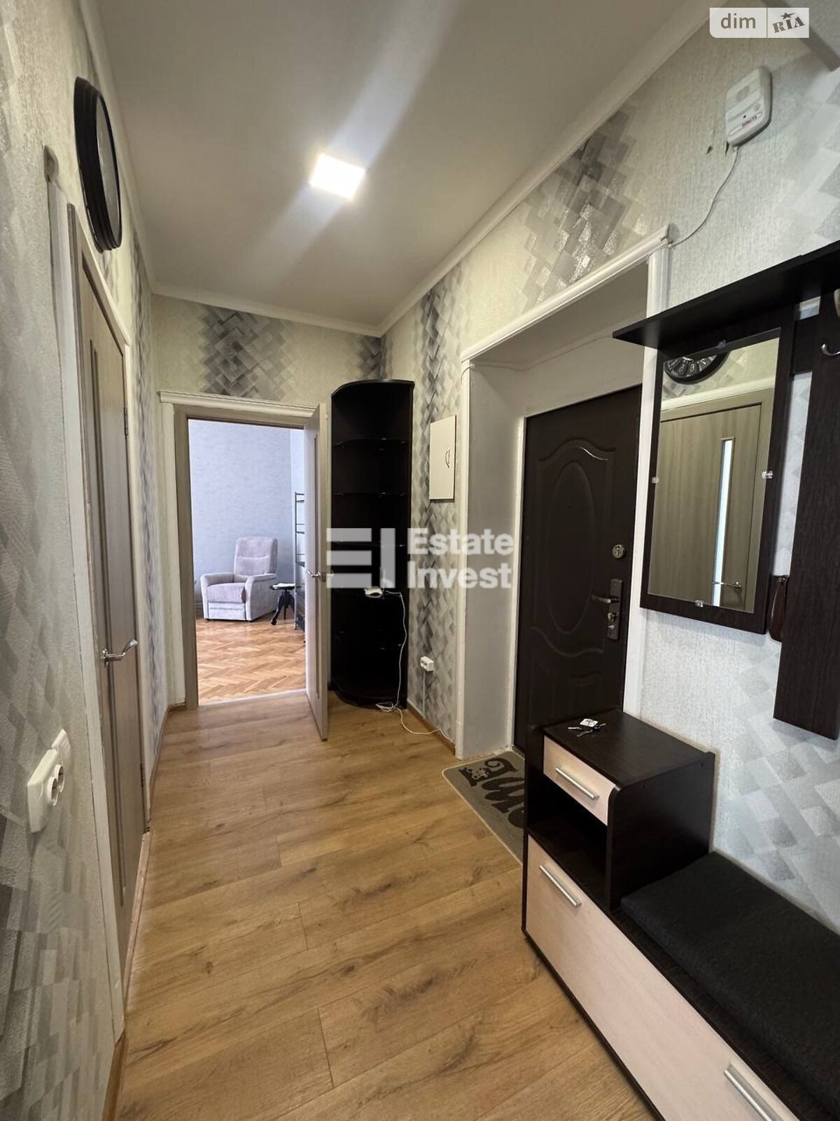 Продажа двухкомнатной квартиры в Харькове, на майд. Павловский 2, район Подол фото 1 Продажа двухкомнатной квартиры в Харькове, на майд. Павловский 2, район Подол фото 1