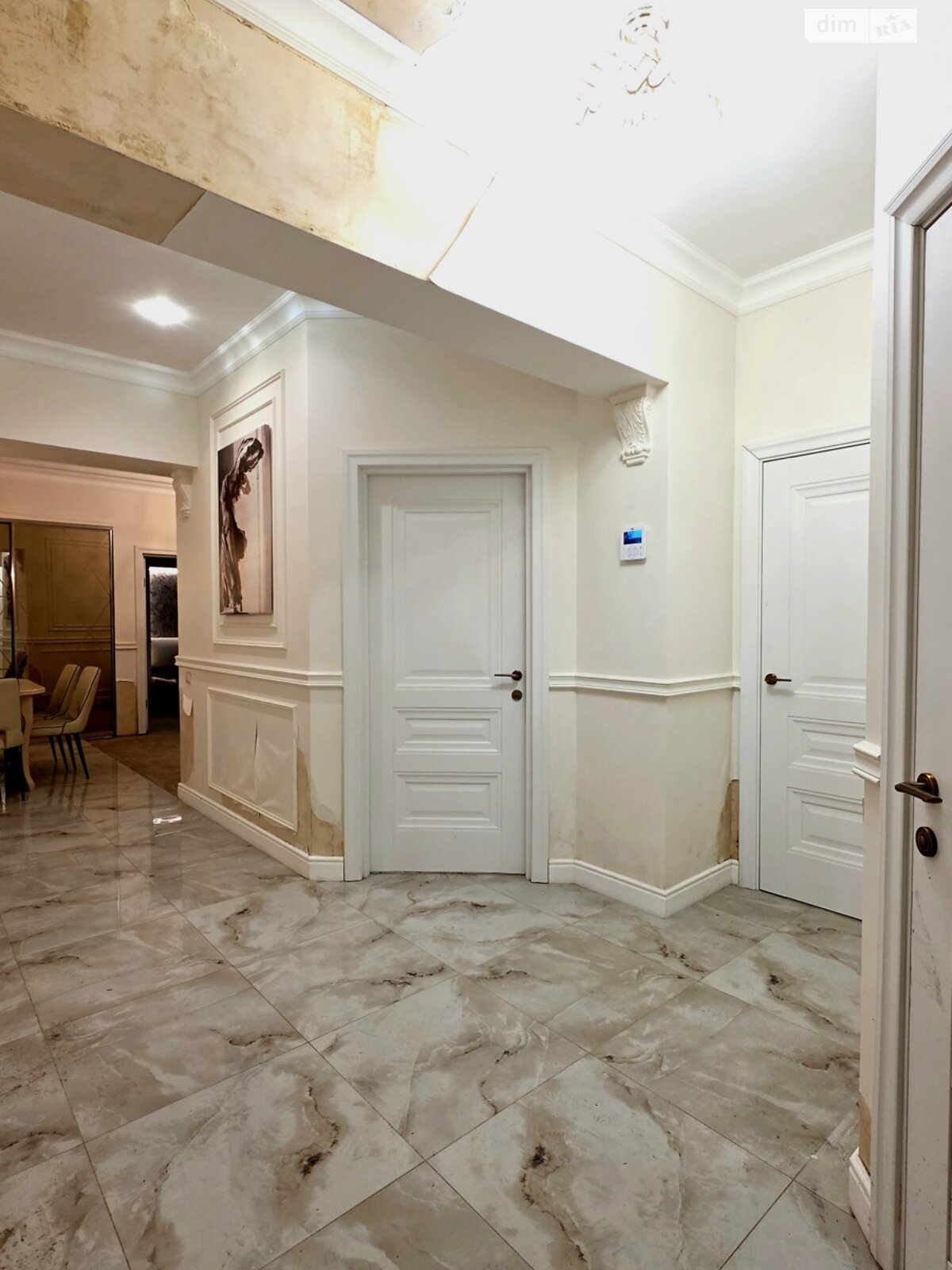 Продажа трехкомнатной квартиры в Харькове, на майд. Павловский 2, район Подол фото 1