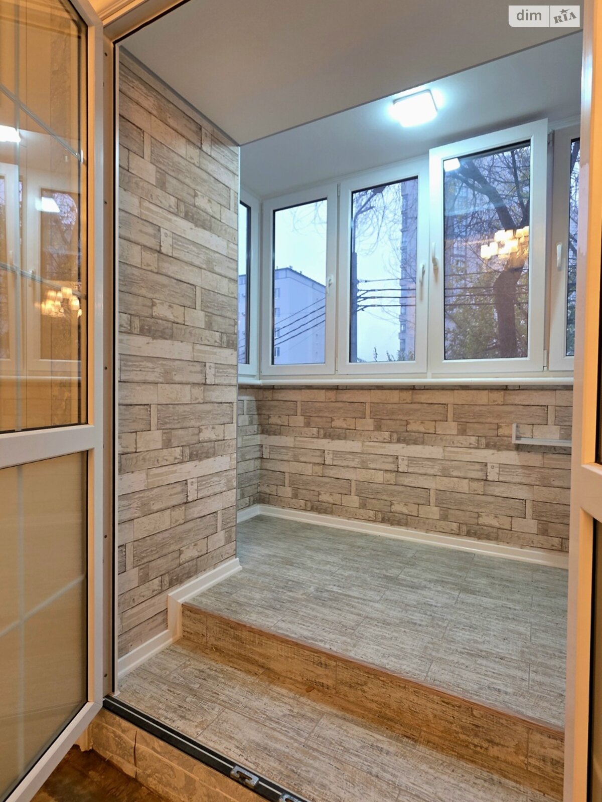 Продажа трехкомнатной квартиры в Харькове, на майд. Павловский 2, район Подол фото 1