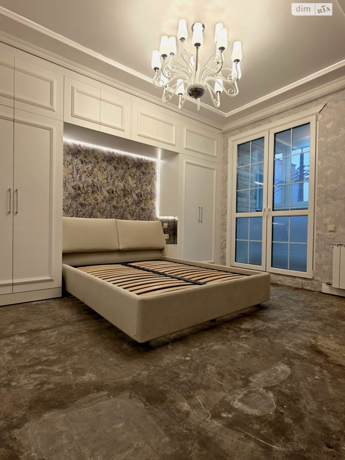 Продажа трехкомнатной квартиры в Харькове, на майд. Павловский 2, район Подол фото 1