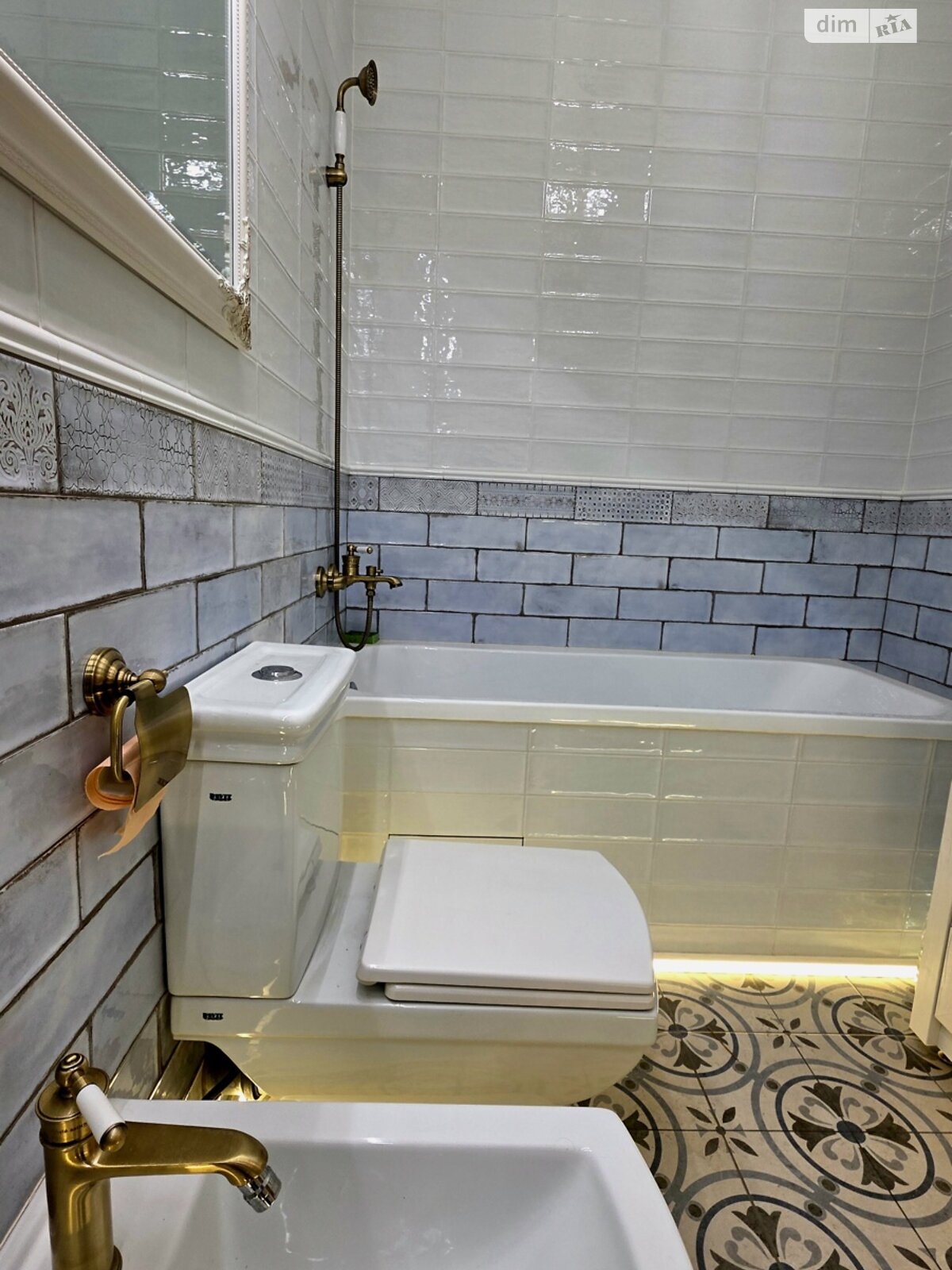 Продажа трехкомнатной квартиры в Харькове, на майд. Павловский 2, район Подол фото 1