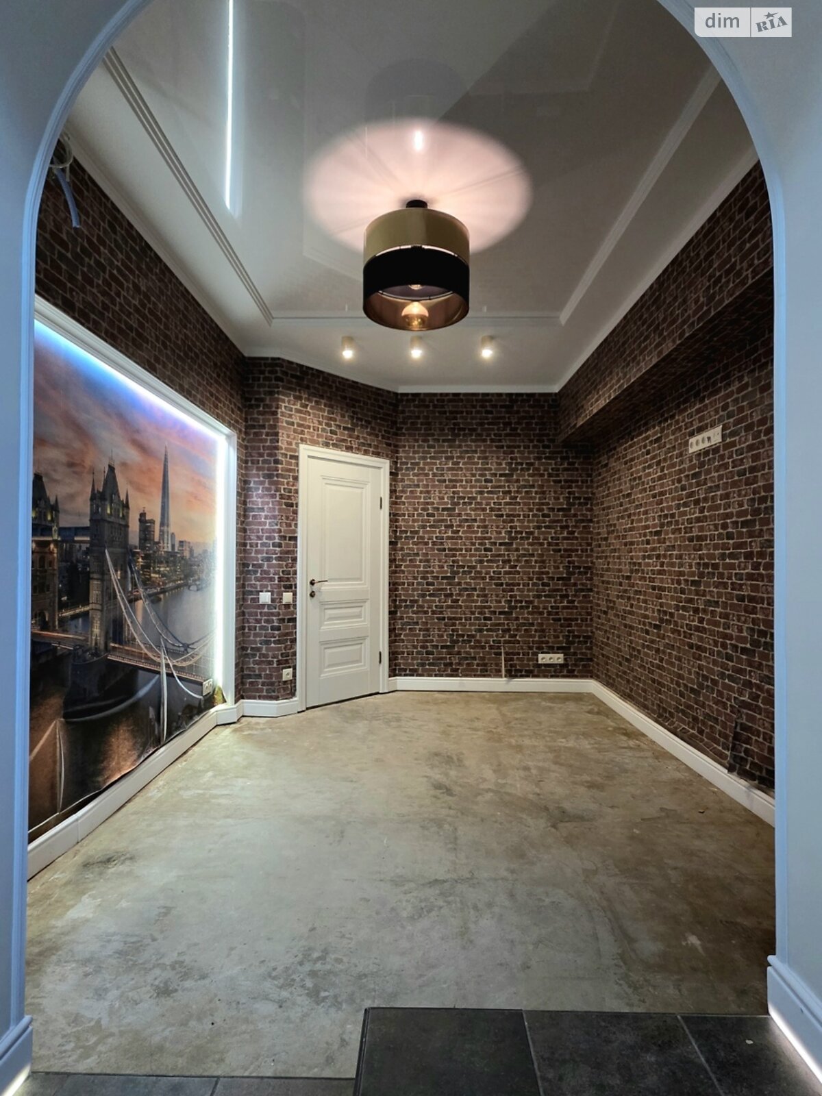 Продажа трехкомнатной квартиры в Харькове, на майд. Павловский 2, район Подол фото 1