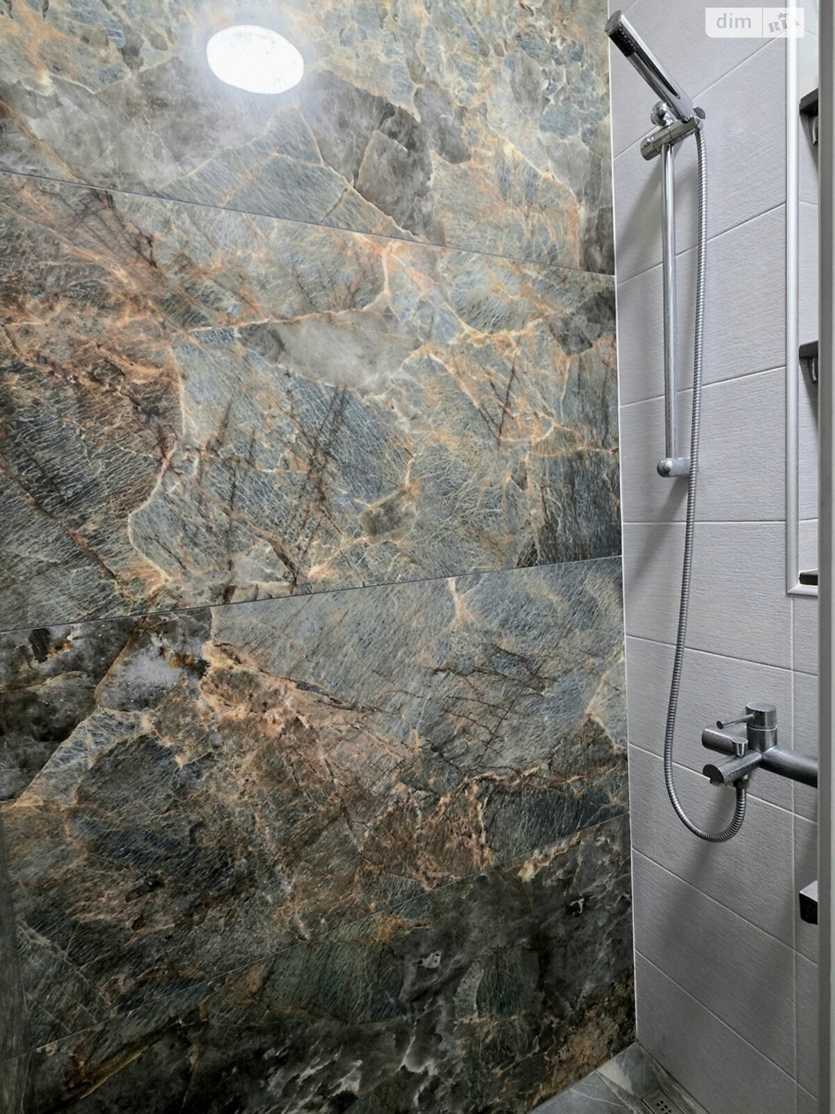 Продажа трехкомнатной квартиры в Харькове, на майд. Павловский 2, район Подол фото 1