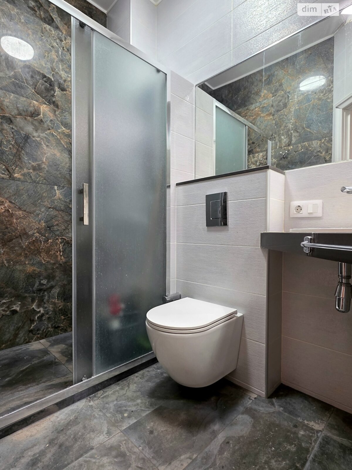 Продажа трехкомнатной квартиры в Харькове, на майд. Павловский 2, район Подол фото 1