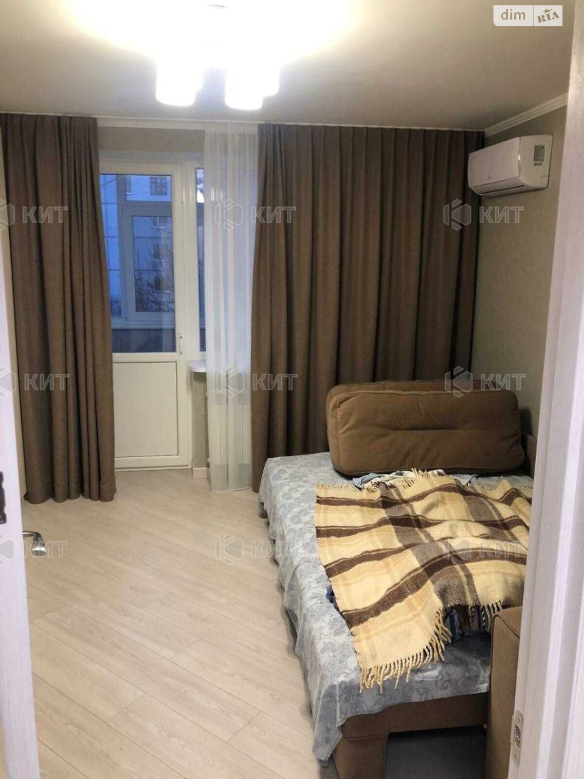 Продаж трикімнатної квартири в Харкові, на вул. Астрономічна 35А, район Селище Жуковського фото 1 Продаж трикімнатної квартири в Харкові, на вул. Астрономічна 35А, район Селище Жуковського фото 1