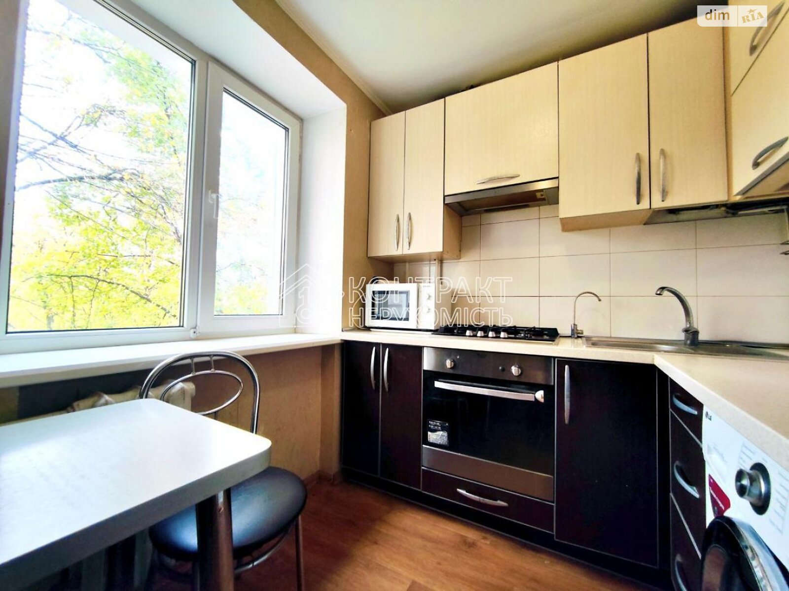 Продажа трехкомнатной квартиры в Харькове, на ул. Астрономическая, район Поселок Жуковского фото 1