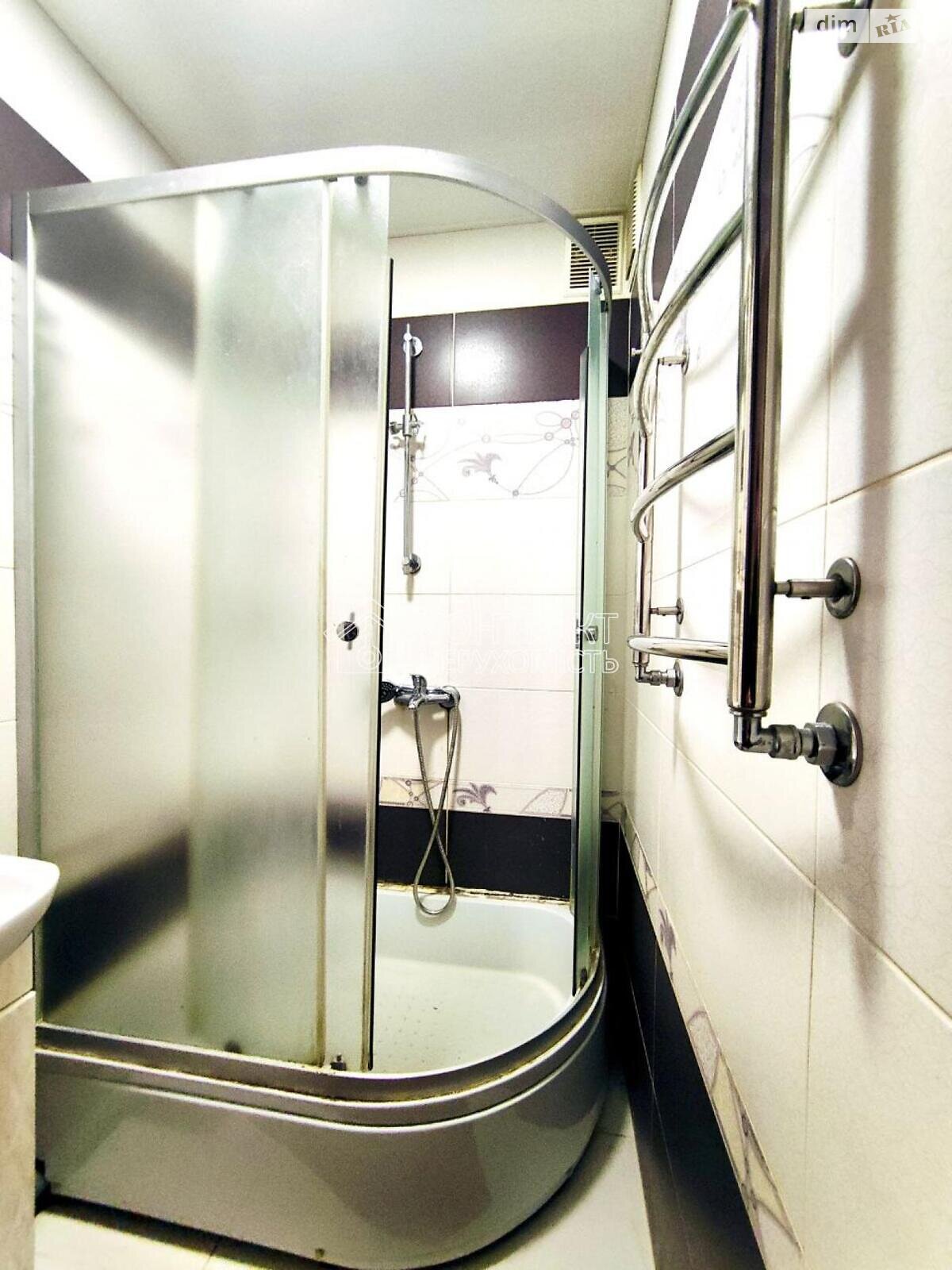 Продажа трехкомнатной квартиры в Харькове, на ул. Астрономическая, район Поселок Жуковского фото 1