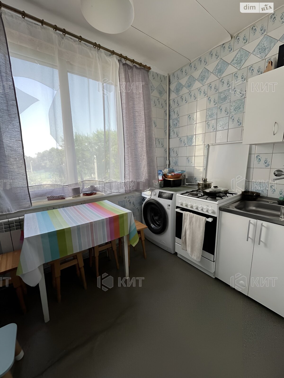 Продаж трикімнатної квартири в Харкові, на вул. Поздовжня 1Б, район Селище Жуковського фото 1 Продаж трикімнатної квартири в Харкові, на вул. Поздовжня 1Б, район Селище Жуковського фото 1