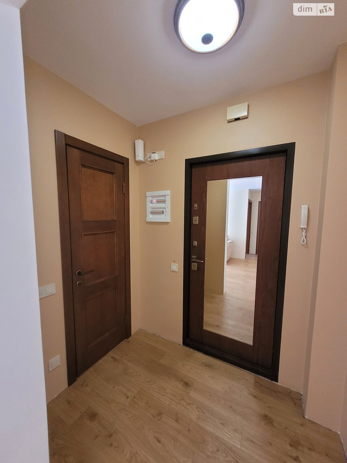 Продажа трехкомнатной квартиры в Харькове, на ул. Продольная 3Б, район Киевский фото 1 Продажа трехкомнатной квартиры в Харькове, на ул. Продольная 3Б, район Киевский фото 1