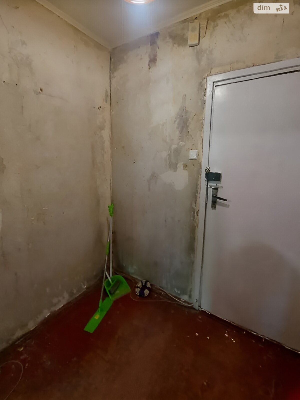 Продажа однокомнатной квартиры в Харькове, на ул. 92 бригады, район Роганский фото 1 Продажа однокомнатной квартиры в Харькове, на ул. 92 бригады, район Роганский фото 1