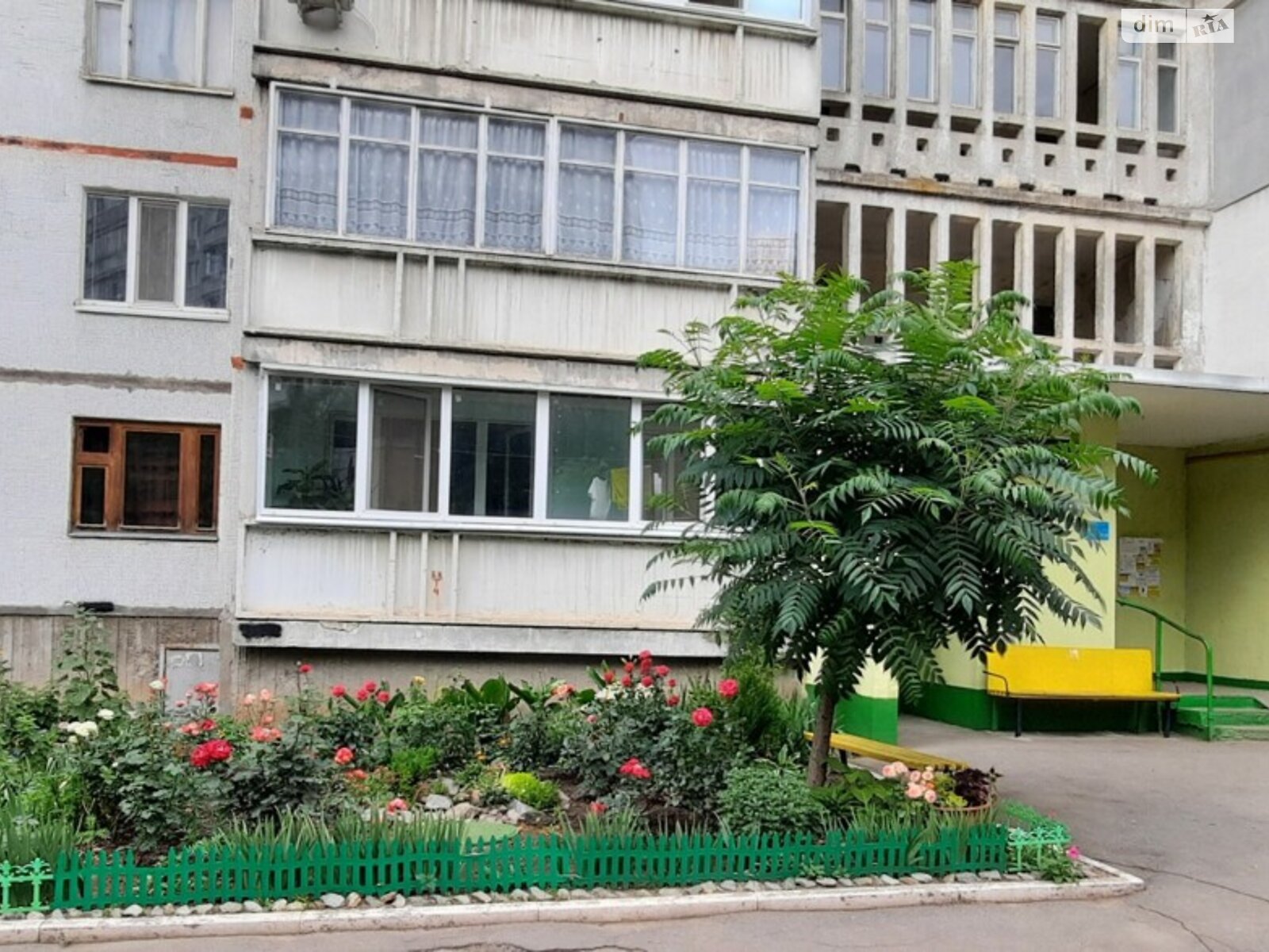 Продажа двухкомнатной квартиры в Харькове, на ул. 92 бригады, район Роганский фото 1 Продажа двухкомнатной квартиры в Харькове, на ул. 92 бригады, район Роганский фото 1