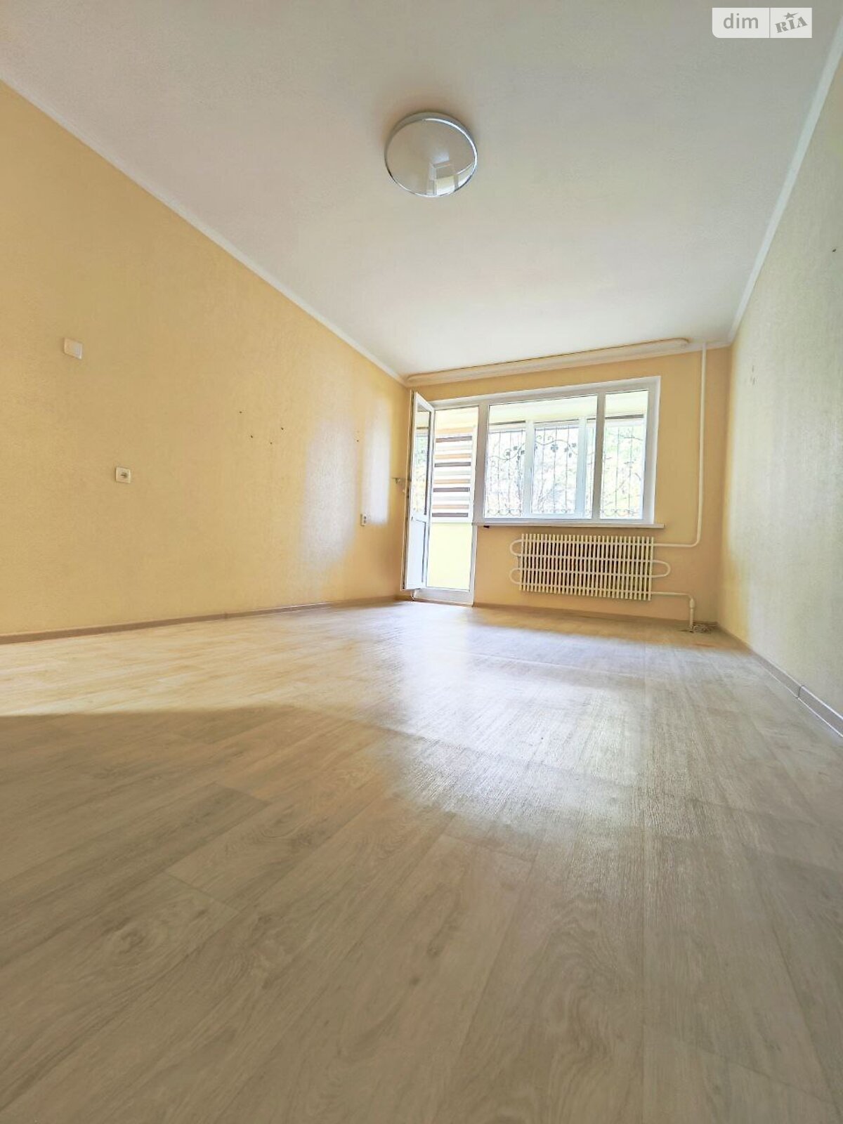 Продажа однокомнатной квартиры в Харькове, на ул. 92 бригады, район Роганский фото 1 Продажа однокомнатной квартиры в Харькове, на ул. 92 бригады, район Роганский фото 1