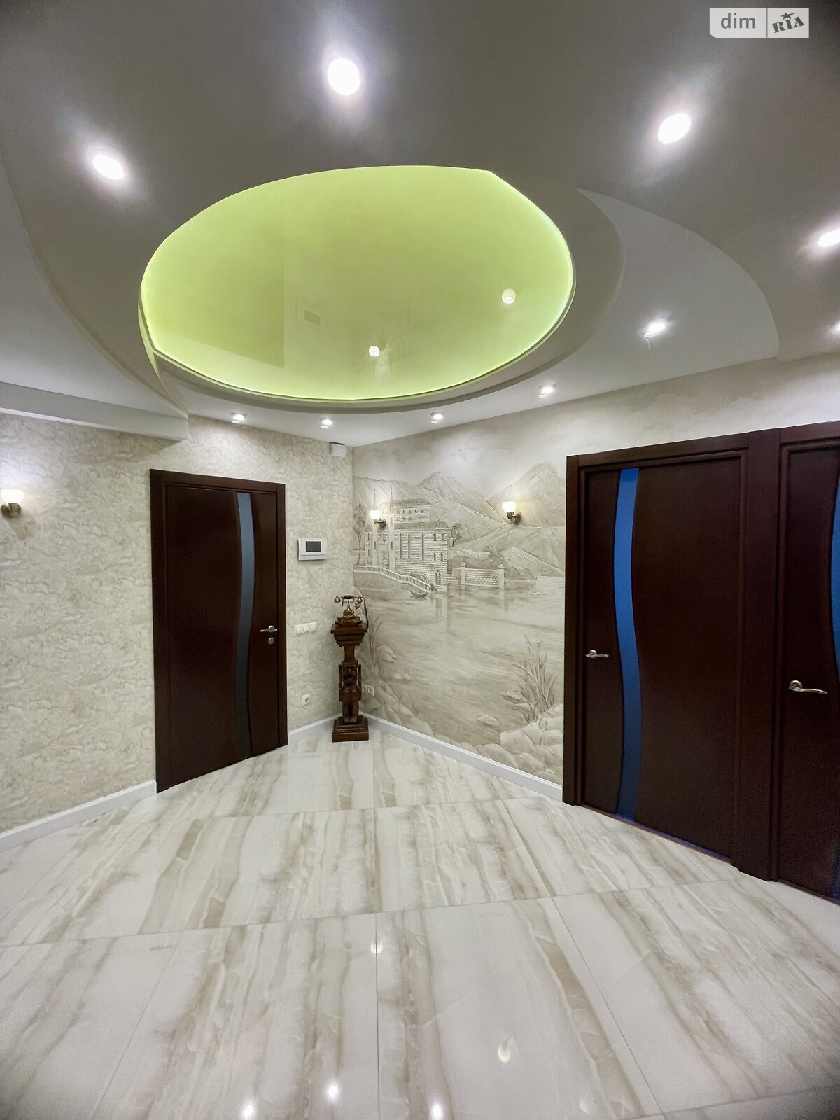 Продажа трехкомнатной квартиры в Харькове, на ул. 92 бригады 45, кв. 74, район Роганский фото 1 Продажа трехкомнатной квартиры в Харькове, на ул. 92 бригады 45, кв. 74, район Роганский фото 1