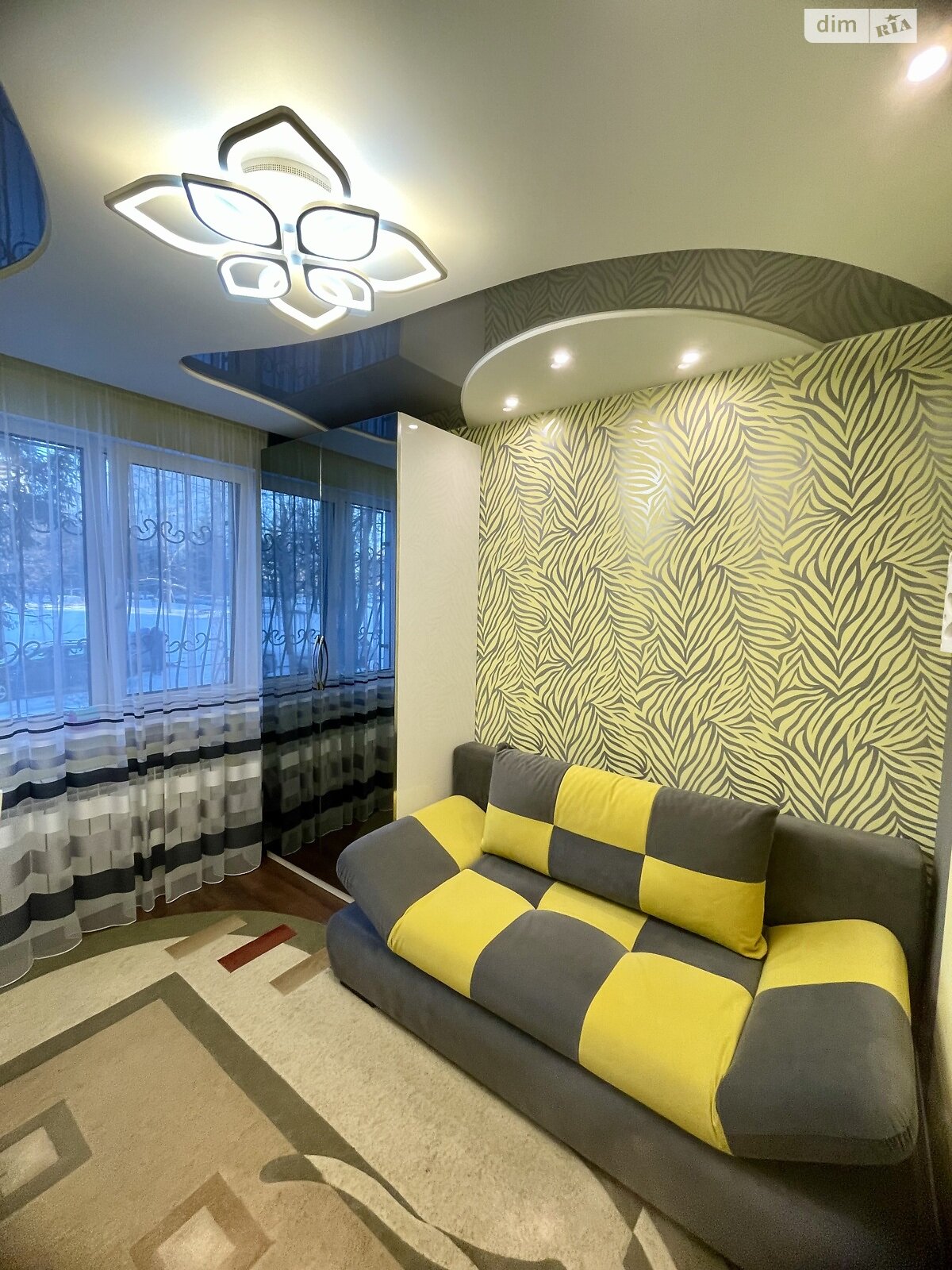 Продажа трехкомнатной квартиры в Харькове, на ул. 92 бригады 45, кв. 74, район Роганский фото 1 Продажа трехкомнатной квартиры в Харькове, на ул. 92 бригады 45, кв. 74, район Роганский фото 1