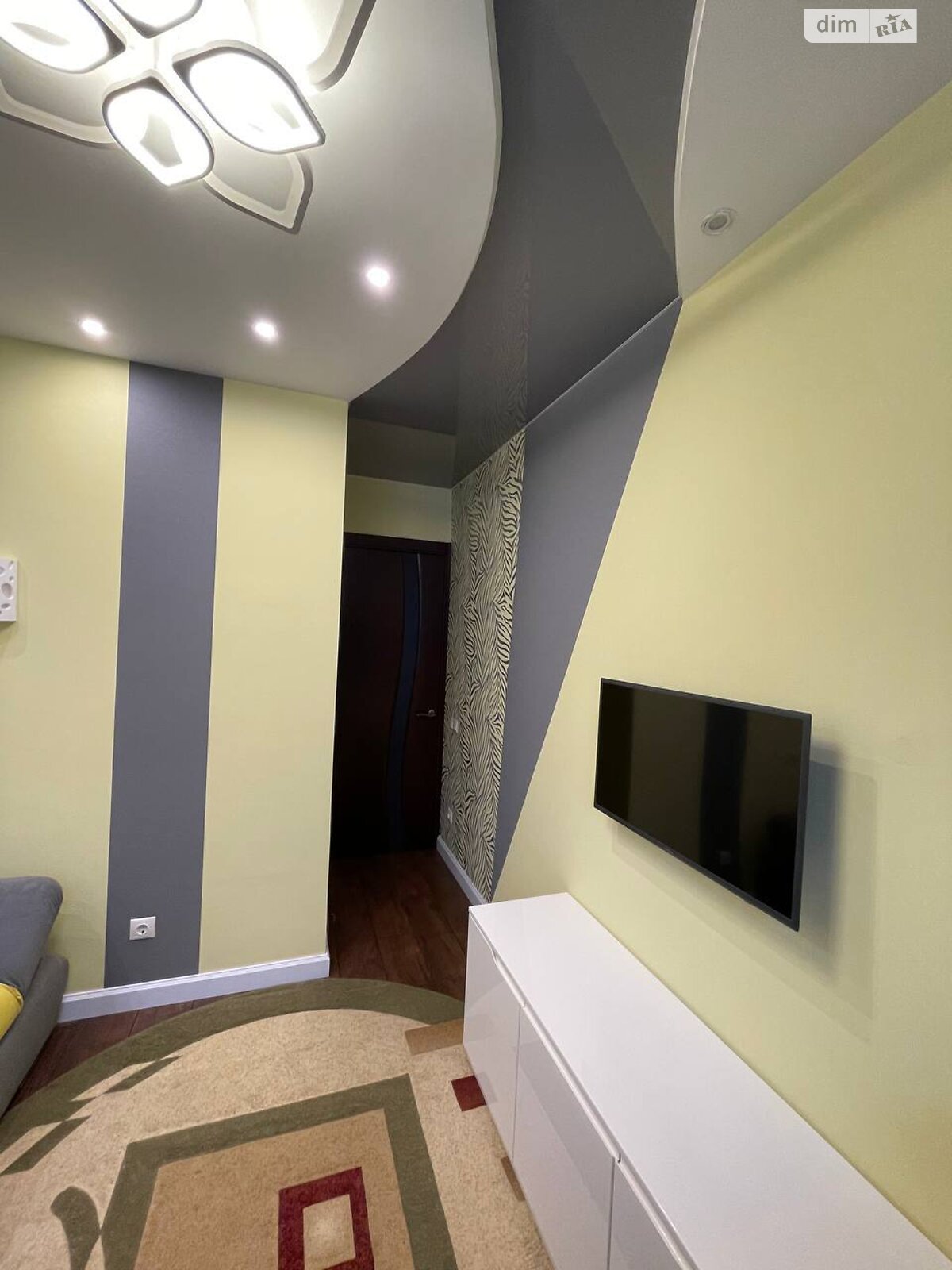 Продажа трехкомнатной квартиры в Харькове, на ул. 92 бригады 45, кв. 74, район Роганский фото 1 Продажа трехкомнатной квартиры в Харькове, на ул. 92 бригады 45, кв. 74, район Роганский фото 1