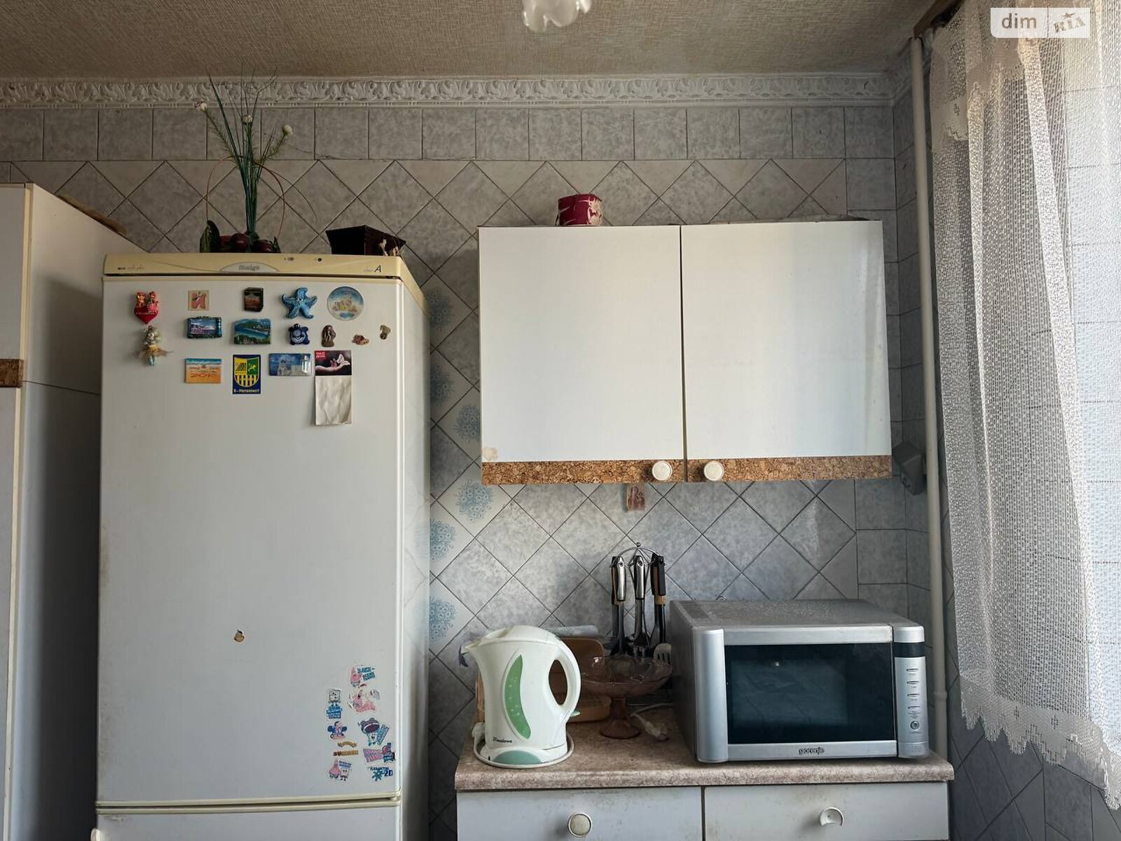 Продажа трехкомнатной квартиры в Харькове, на ул. Александра Зубарева 35, район Роганский фото 1