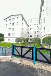 Продаж трикімнатної квартири в Харкові, на вул. Велика Кільцева, район Роганський фото 2
