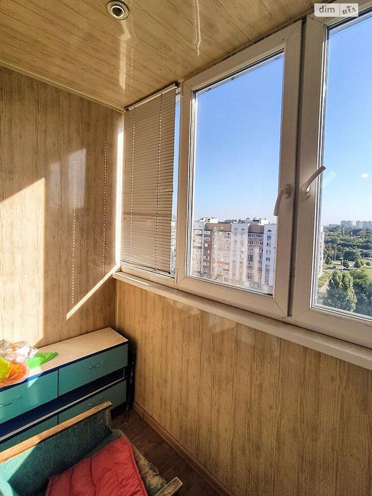 Продажа трехкомнатной квартиры в Харькове, на ул. Луи Пастера 320, район Роганский фото 1