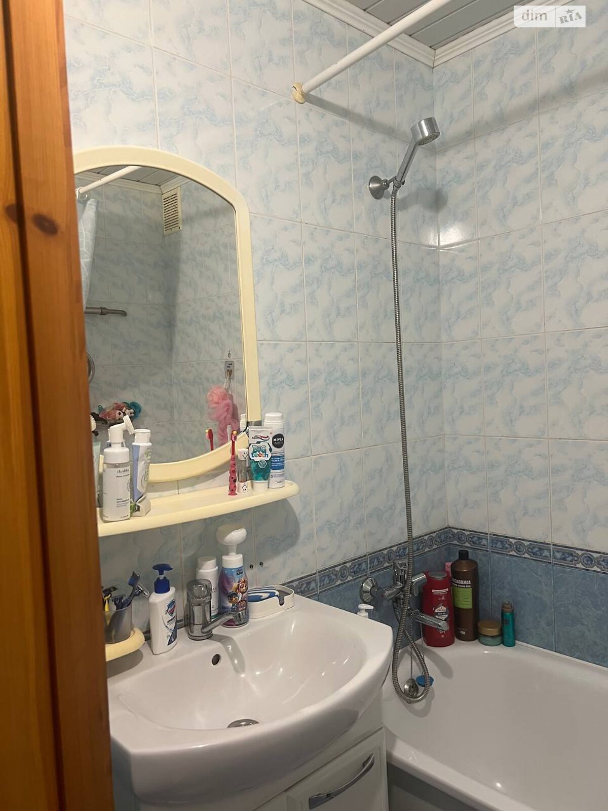 Продажа двухкомнатной квартиры в Харькове, на ул. Роганская 156, район Роганский фото 1 Продажа двухкомнатной квартиры в Харькове, на ул. Роганская 156, район Роганский фото 1