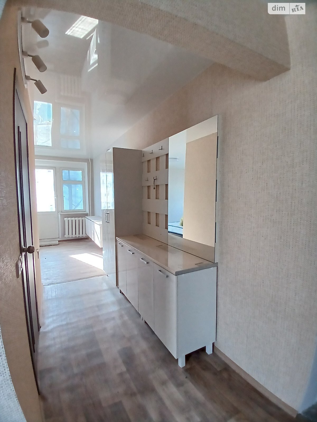 Продаж двокімнатної квартири в Харкові, на просп. Ювілейний 81, район Салтівка фото 1 Продаж двокімнатної квартири в Харкові, на просп. Ювілейний 81, район Салтівка фото 1