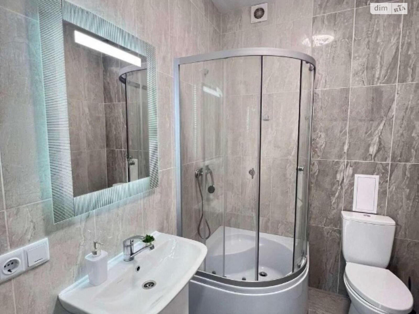Продажа однокомнатной квартиры в Харькове, на ул. Академика Барабашова 10, район Салтовка фото 1 Продажа однокомнатной квартиры в Харькове, на ул. Академика Барабашова 10, район Салтовка фото 1