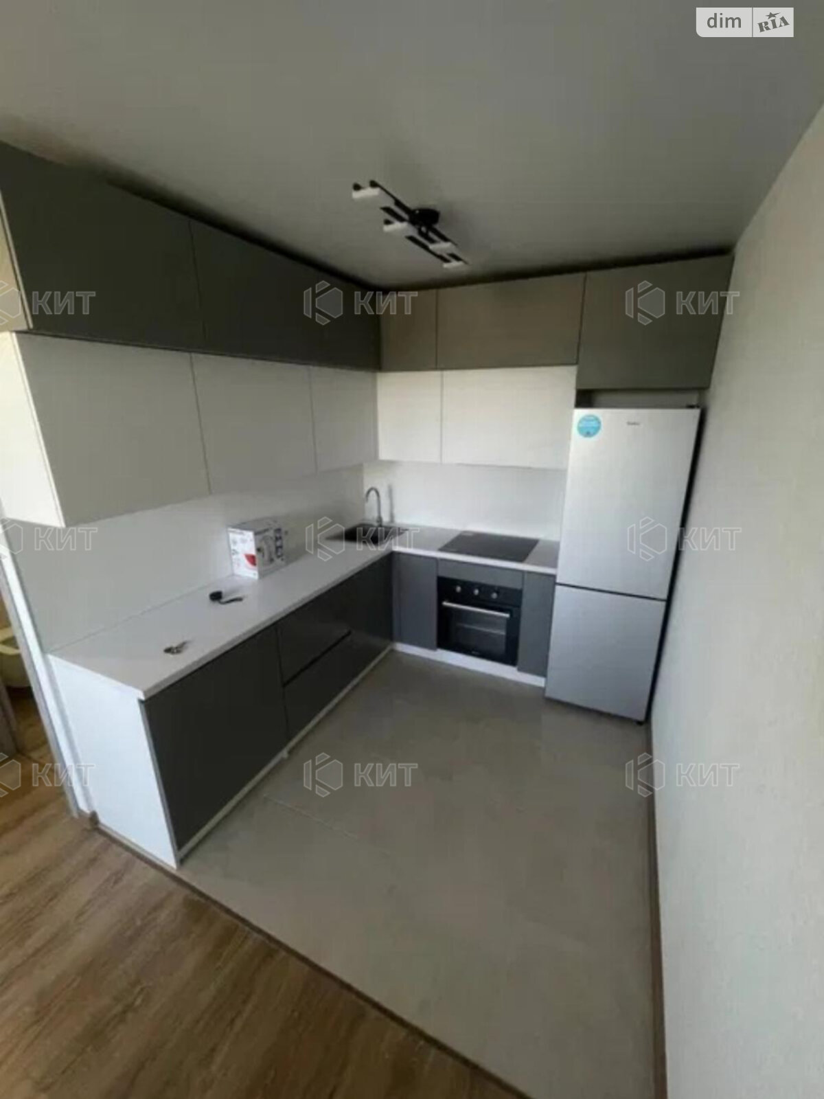 Продажа однокомнатной квартиры в Харькове, на ул. Академика Барабашова 10, район Салтовка фото 1 Продажа однокомнатной квартиры в Харькове, на ул. Академика Барабашова 10, район Салтовка фото 1