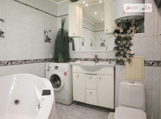 Продажа четырехкомнатной квартиры в Харькове, на Салтовское шоссе улица район Салтовка фото 1 Продажа четырехкомнатной квартиры в Харькове, на Салтовское шоссе улица район Салтовка фото 1