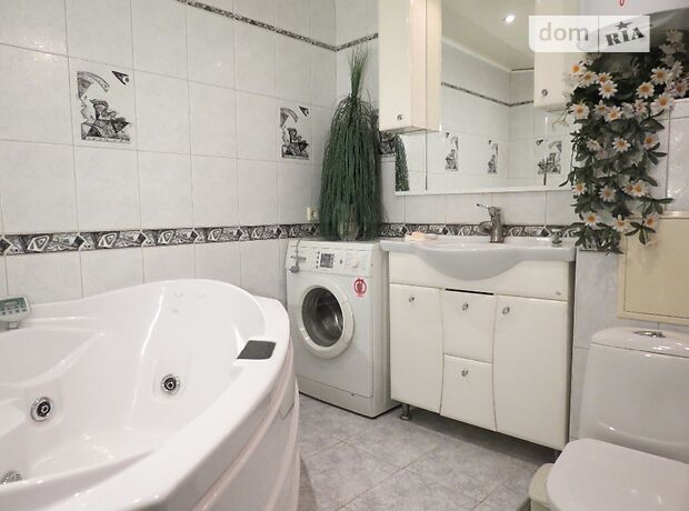 Продажа четырехкомнатной квартиры в Харькове, на Салтовское шоссе улица район Салтовка фото 1 Продажа четырехкомнатной квартиры в Харькове, на Салтовское шоссе улица район Салтовка фото 1