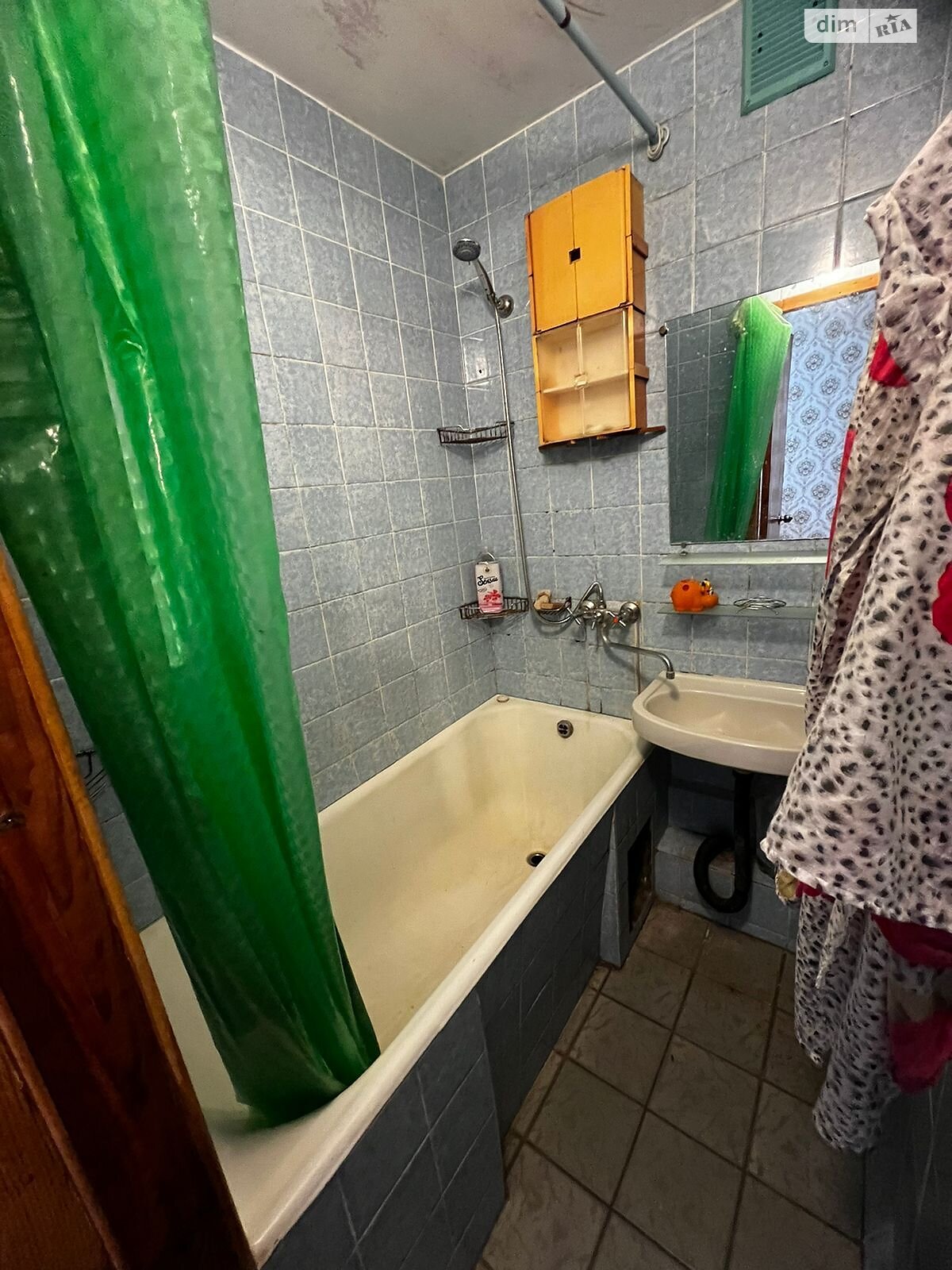 Продажа трехкомнатной квартиры в Харькове, на ул. Единства 183, район Салтовка фото 1 Продажа трехкомнатной квартиры в Харькове, на ул. Единства 183, район Салтовка фото 1