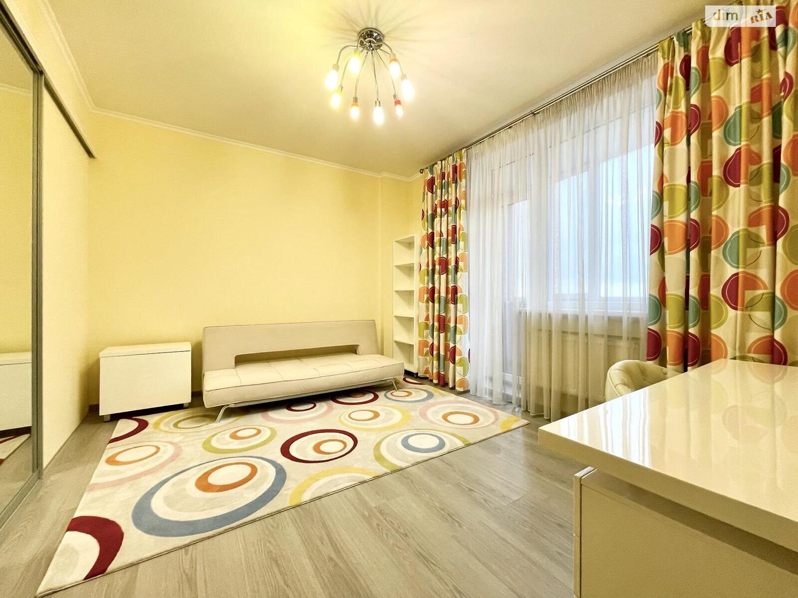 Продажа трехкомнатной квартиры в Харькове, на ул. Гвардейцев-Широнинцев, район Салтовка фото 1 Продажа трехкомнатной квартиры в Харькове, на ул. Гвардейцев-Широнинцев, район Салтовка фото 1