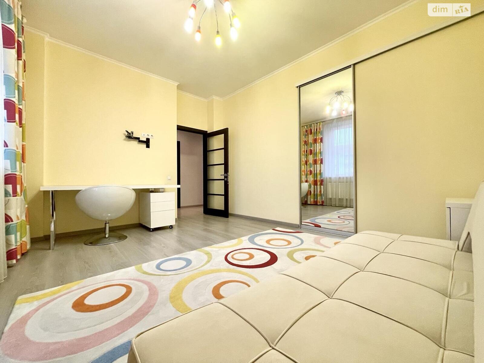 Продажа трехкомнатной квартиры в Харькове, на ул. Гвардейцев-Широнинцев, район Салтовка фото 1 Продажа трехкомнатной квартиры в Харькове, на ул. Гвардейцев-Широнинцев, район Салтовка фото 1