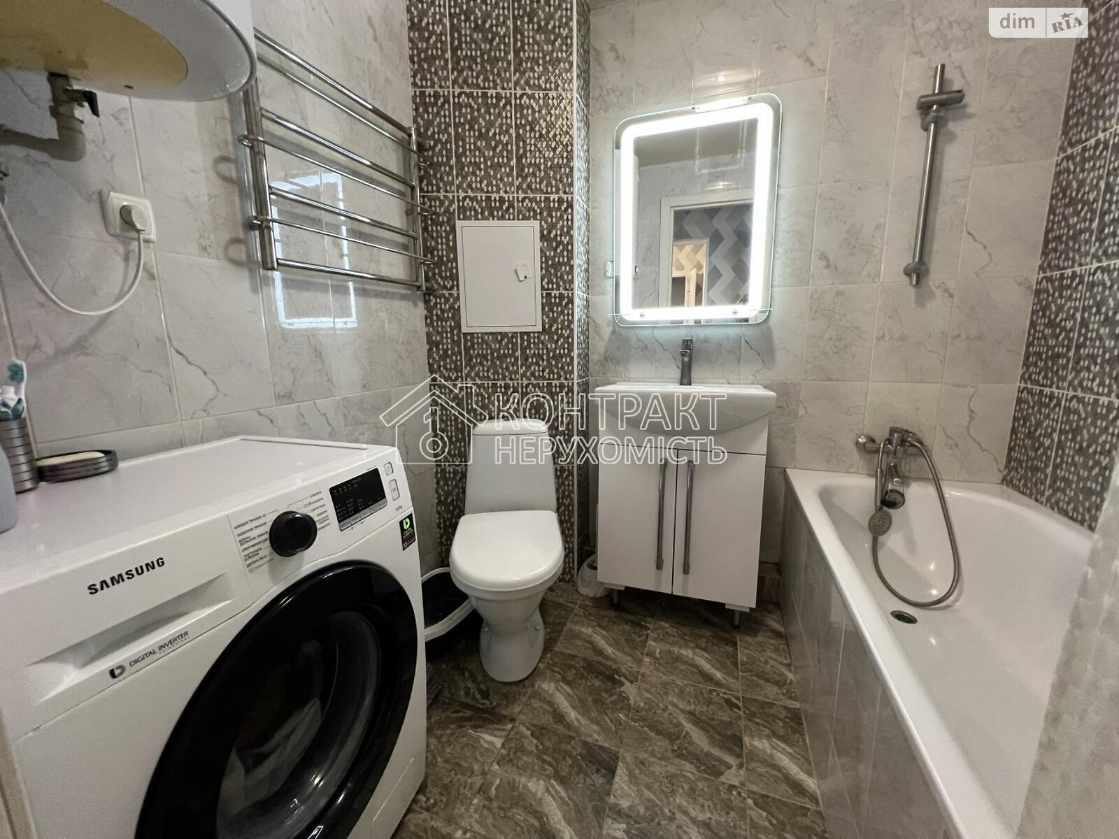 Продажа двухкомнатной квартиры в Харькове, на ул. Амосова, район Салтовка фото 1 Продажа двухкомнатной квартиры в Харькове, на ул. Амосова, район Салтовка фото 1