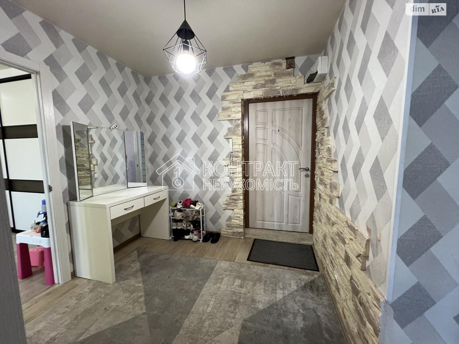 Продажа двухкомнатной квартиры в Харькове, на ул. Амосова, район Салтовка фото 1 Продажа двухкомнатной квартиры в Харькове, на ул. Амосова, район Салтовка фото 1
