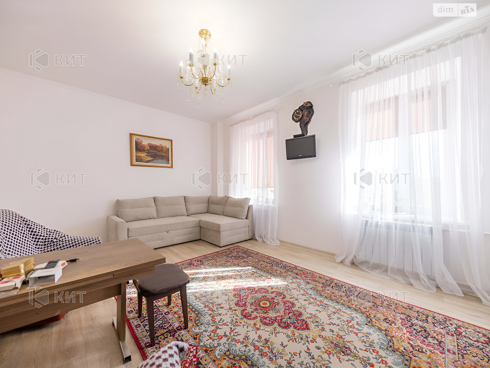 Продаж трикімнатної квартири в Харкові, на вул. Глобинська 7, район Салтівка фото 1 Продаж трикімнатної квартири в Харкові, на вул. Глобинська 7, район Салтівка фото 1