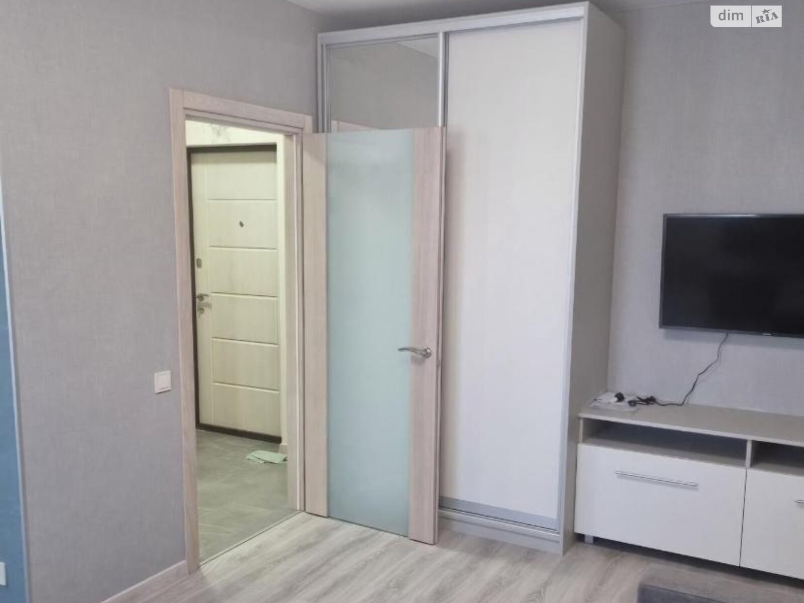 Продаж однокімнатної квартири в Харкові, на вул. Драгоманова 8, район Салтівка фото 1 Продаж однокімнатної квартири в Харкові, на вул. Драгоманова 8, район Салтівка фото 1
