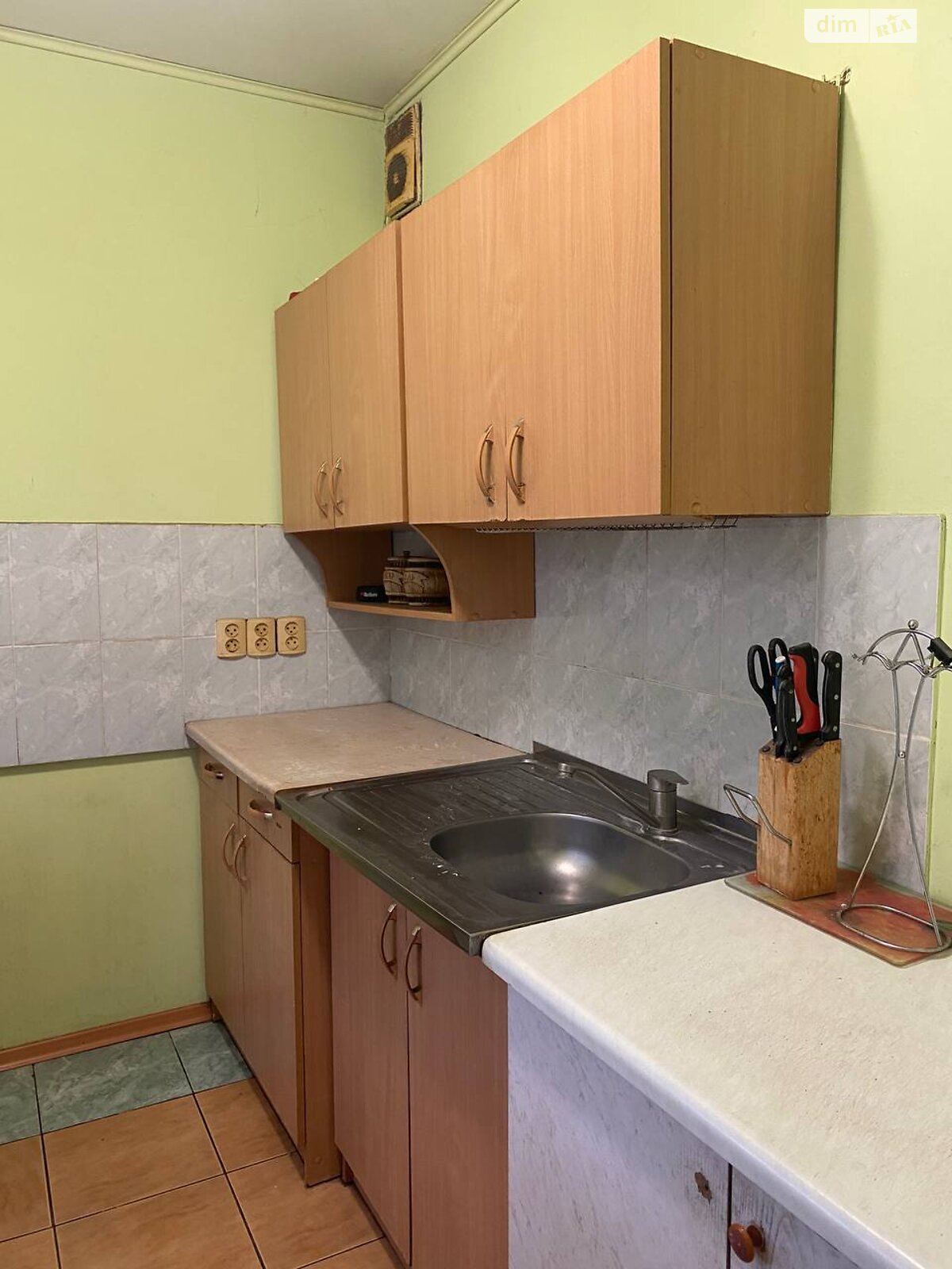 Продажа однокомнатной квартиры в Харькове, на ул. Зубенко Владислава 25, район Салтовка фото 1 Продажа однокомнатной квартиры в Харькове, на ул. Зубенко Владислава 25, район Салтовка фото 1