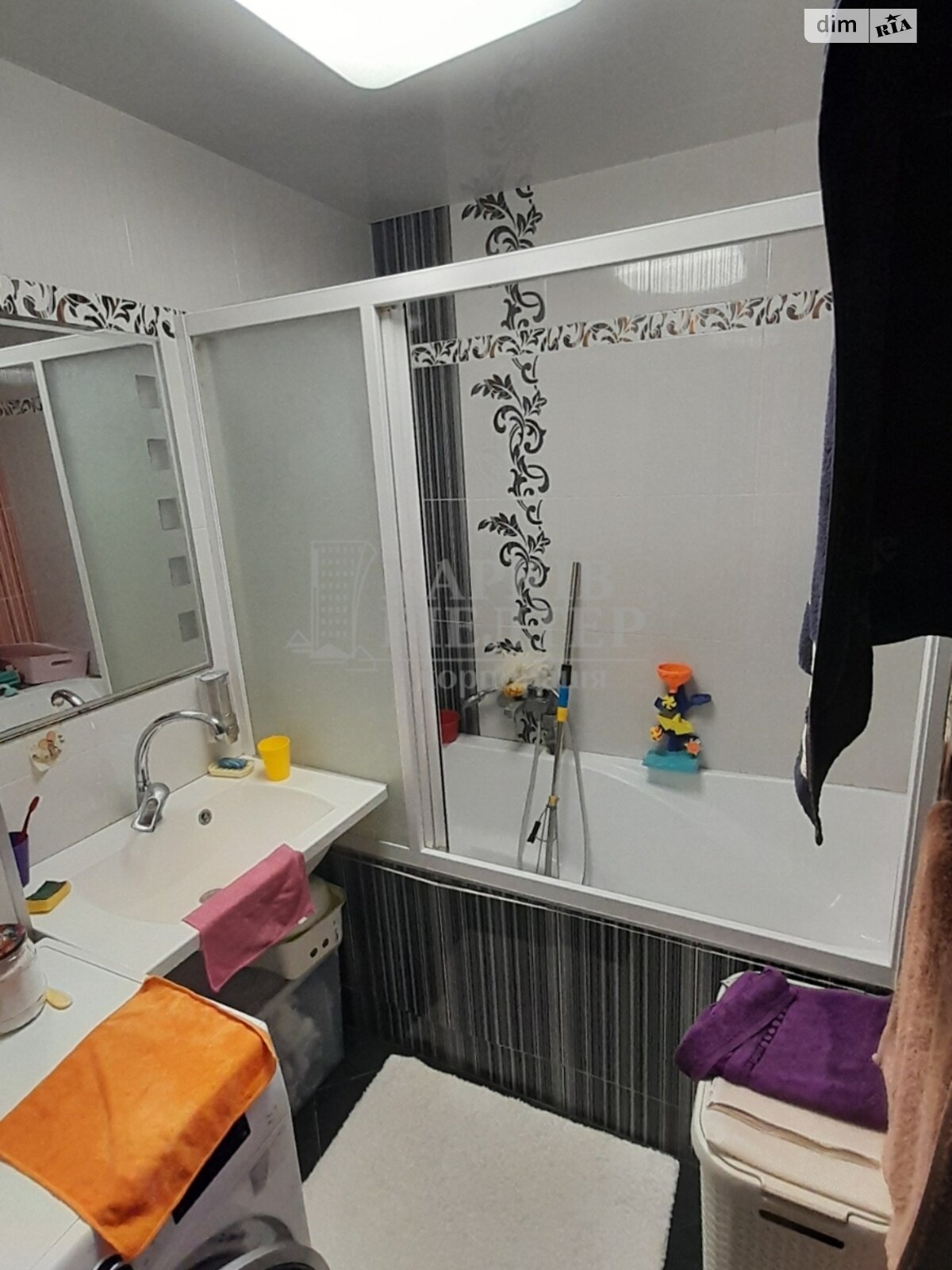 Продажа трехкомнатной квартиры в Харькове, на ул. Гвардейцев-Широнинцев 77, район Салтовский фото 1 Продажа трехкомнатной квартиры в Харькове, на ул. Гвардейцев-Широнинцев 77, район Салтовский фото 1